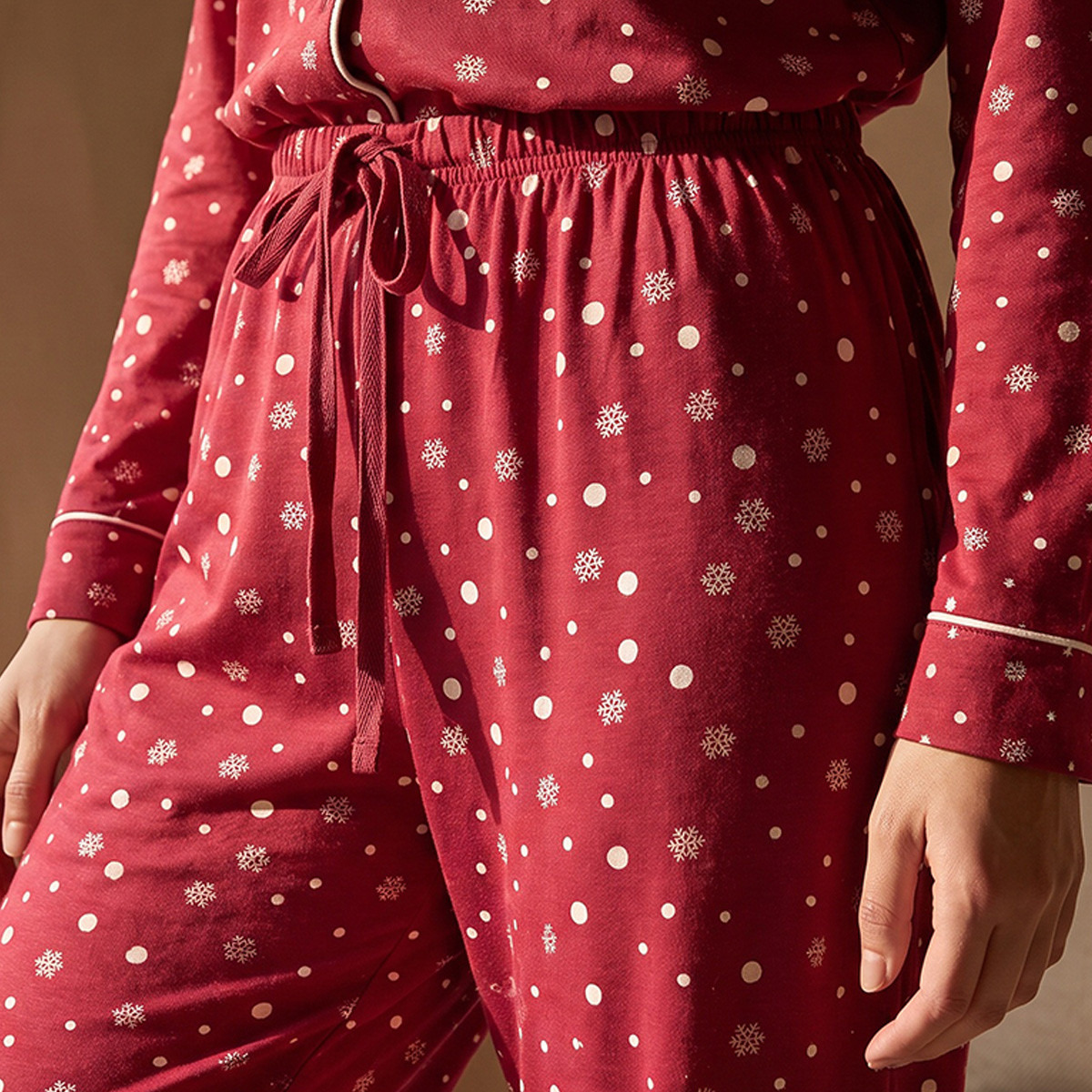 طقم بنطلون بيجاما وقميص بأزرار وطبعات من سبلاش فاف-women-clothing-nightwear-pyjamas-longsets-image-7