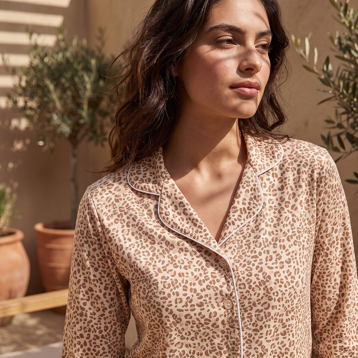 طقم بنطلون بيجاما وقميص بأزرار وطبعات حيوانات من سبلاش فيف-women-clothing-nightwear-pyjamas-longsets-image-5