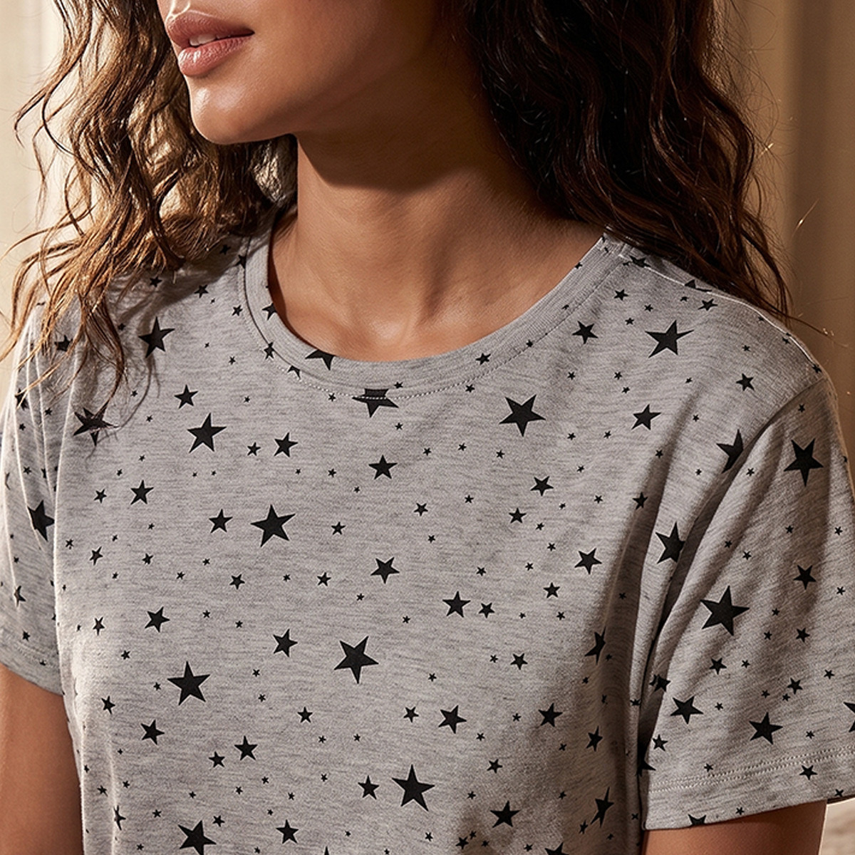 طقم بيجاما تيشيرت وبنطلون بطبعات نجوم من سبلاش فاف-women-clothing-nightwear-pyjamas-longsets-image-5