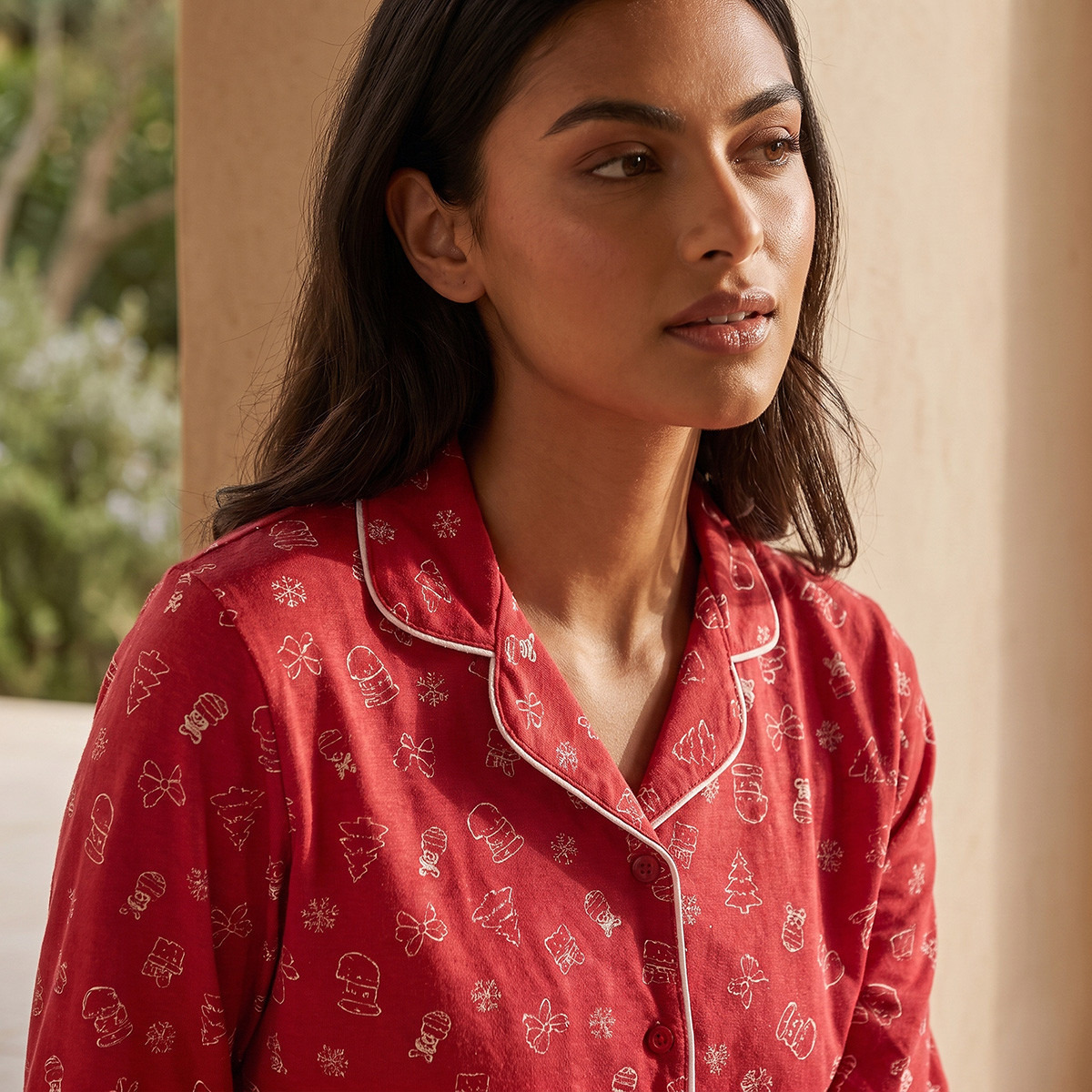 طقم بنطلون بيجاما وقميص بطبعات شتوية من سبلاش فاف-women-clothing-nightwear-pyjamas-longsets-image-5