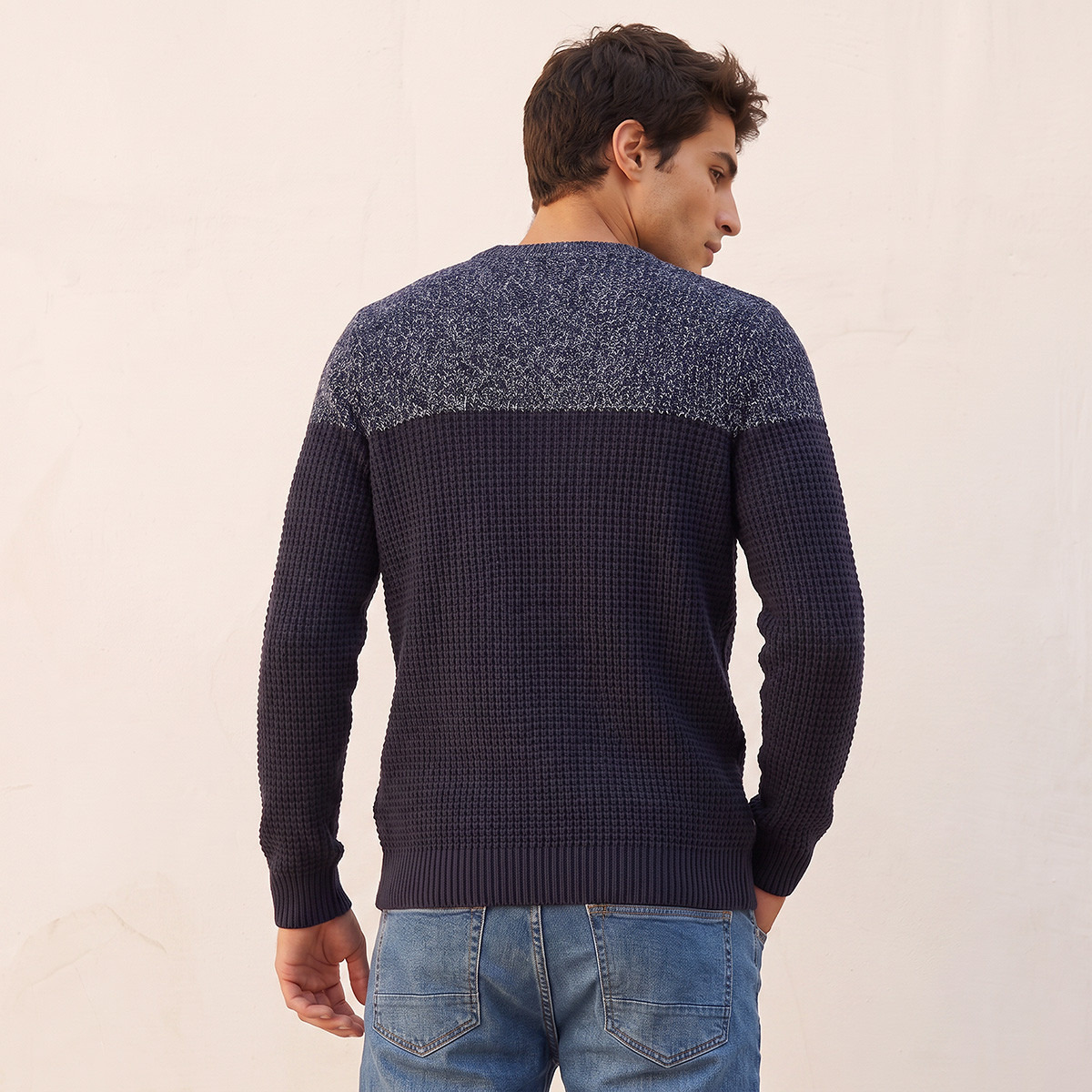 كنزة بارزة الملمس بياقة ضيقة من سبلاش فاف-men-clothing-sweatersandpullovers-image-3
