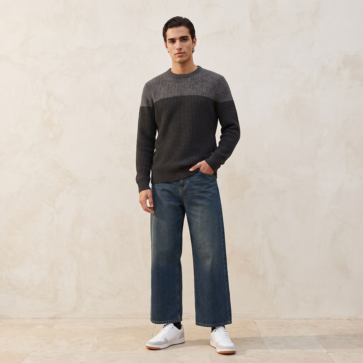 كنزة بارزة الملمس بياقة ضيقة من سبلاش فاف-men-clothing-sweatersandpullovers-image-2