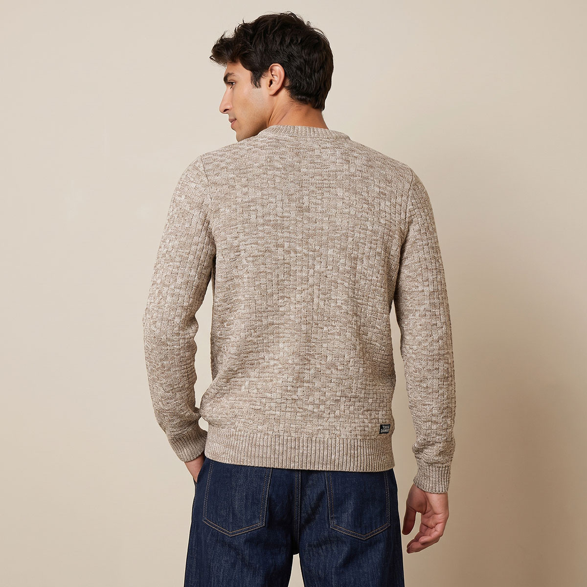 كنزة بارزة الملمس بياقة ضيقة من سبلاش فاف-men-clothing-sweatersandpullovers-image-3