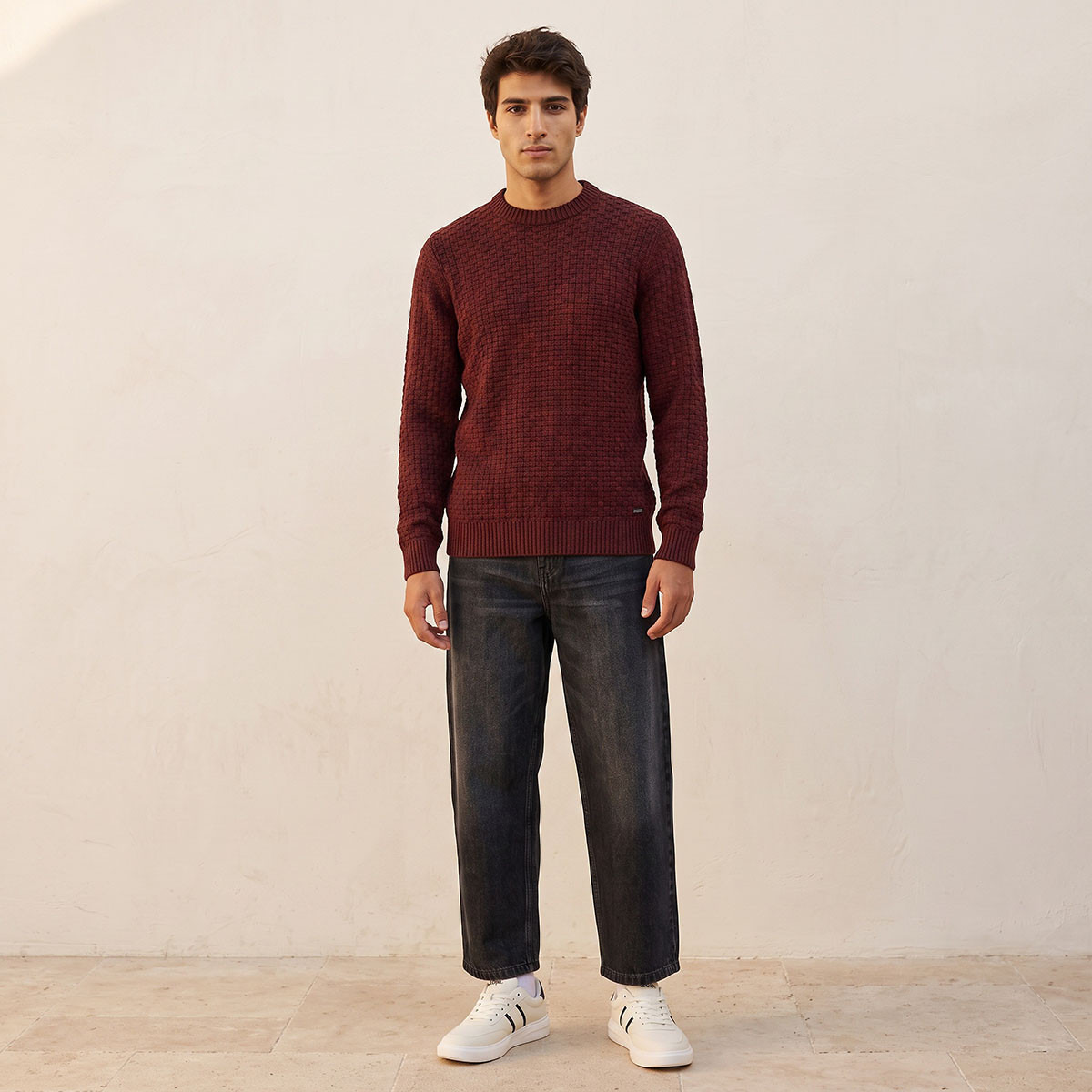 كنزة بارزة الملمس بياقة ضيقة من سبلاش فاف-men-clothing-sweatersandpullovers-image-2