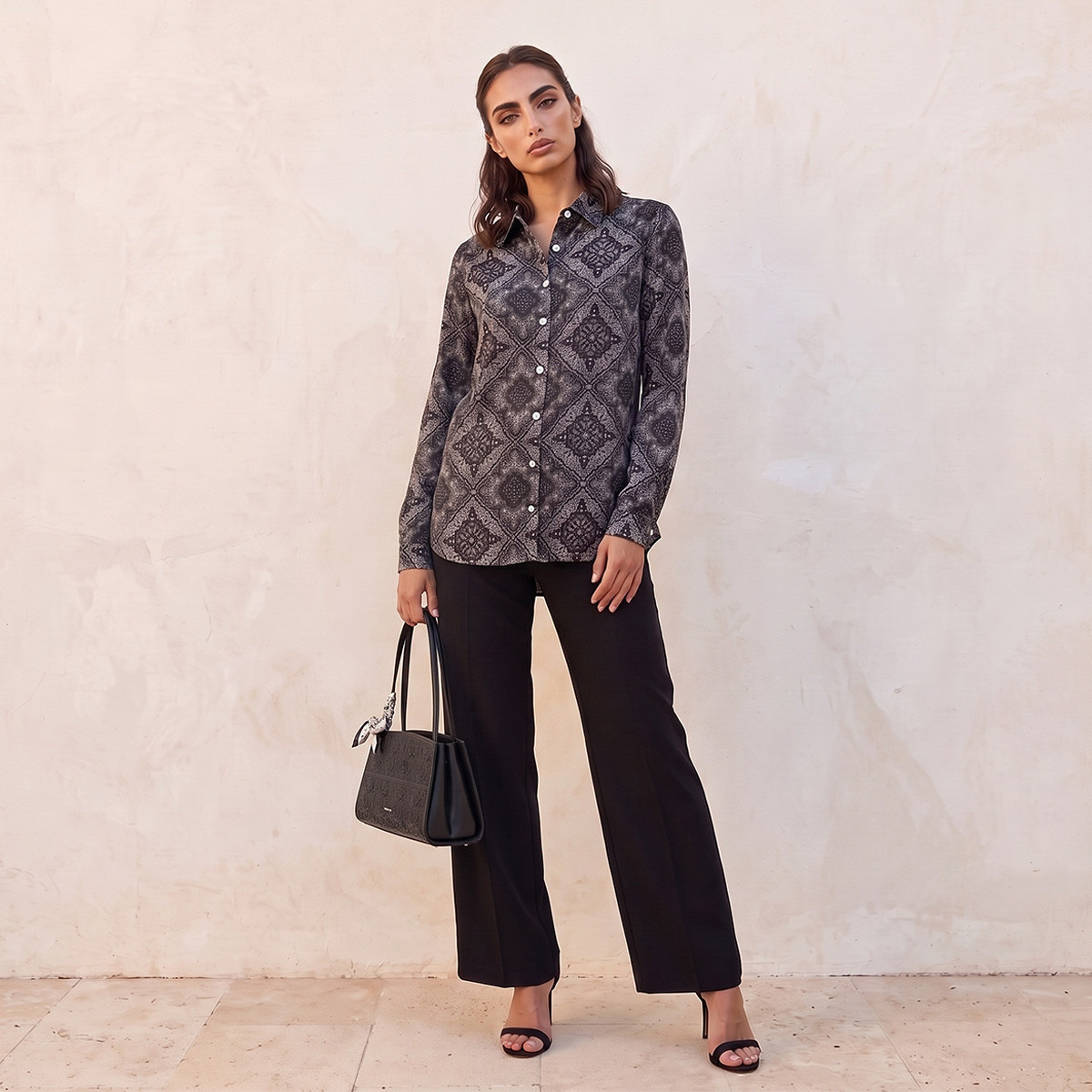 قميص بنقشة بيزلي وحواف غير متماثلة من سبلاش فاف-women-clothing-shirtsandblouses-shirts-image-2