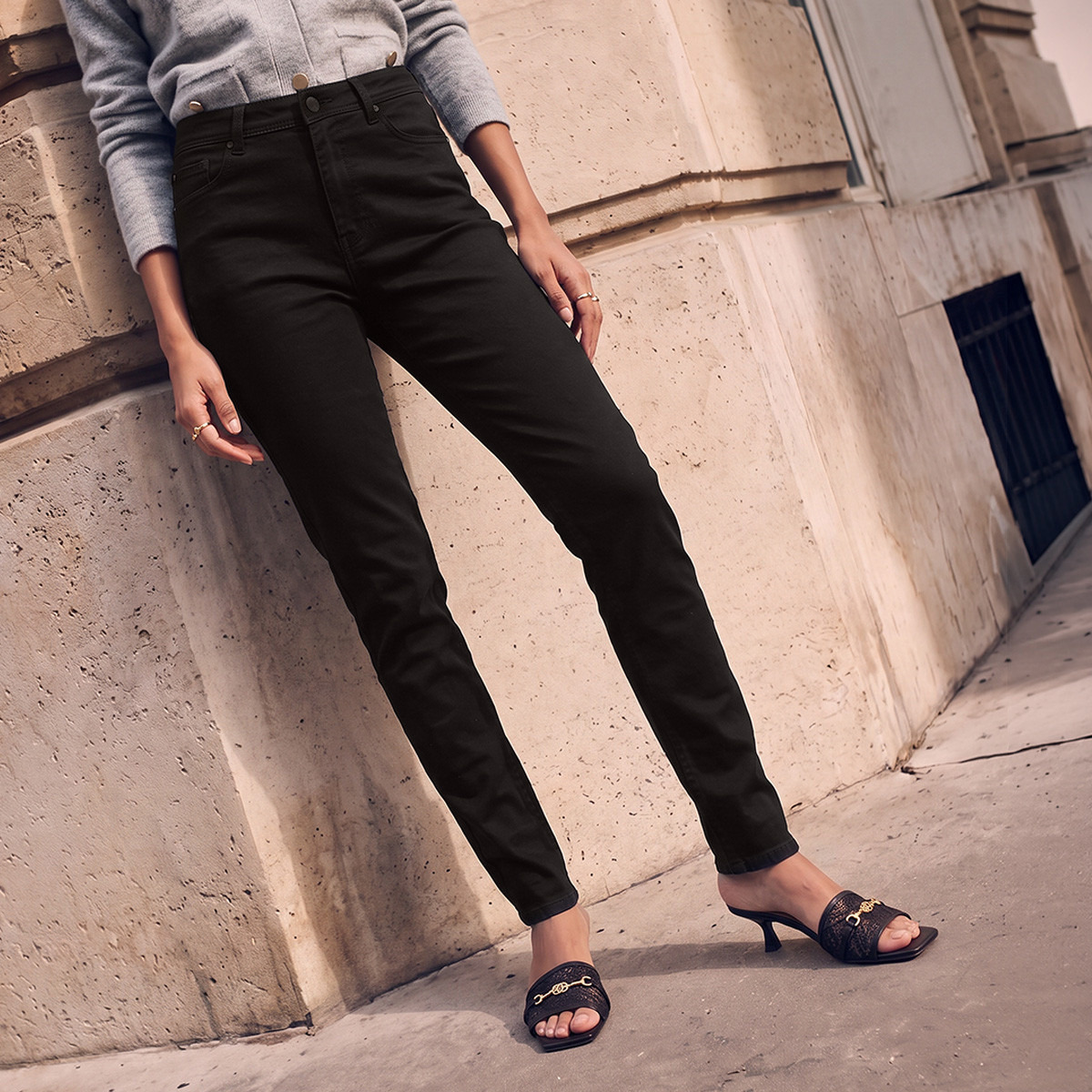 بنطلون جينز بقصة سكيني وخصر عالي وجيوب من سبلاش فيف-women-clothing-bottoms-jeans-image-1