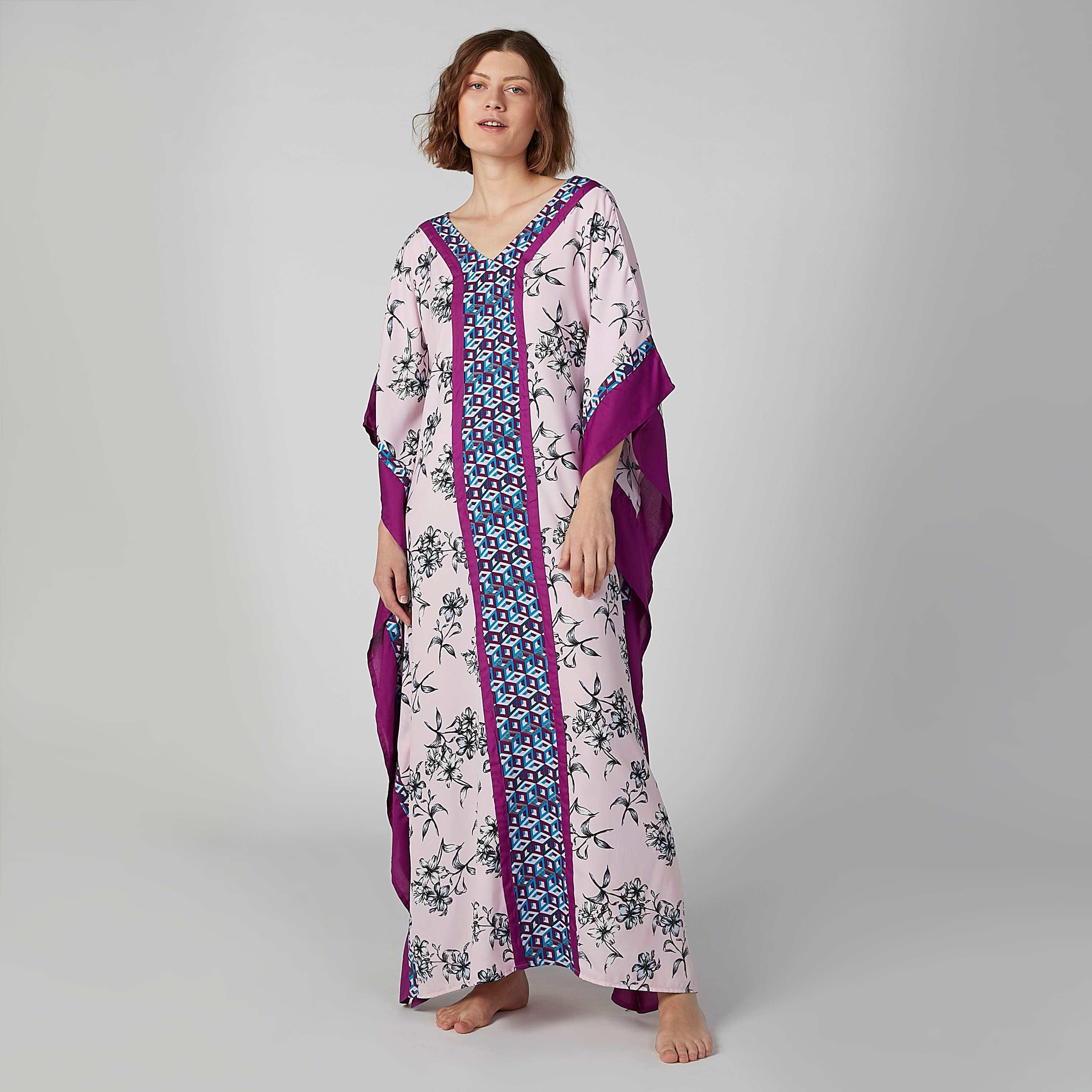 قميص نوم بأكمام 3/4 وياقة V وطبعات-women-clothing-nightwear-nighties-image-2