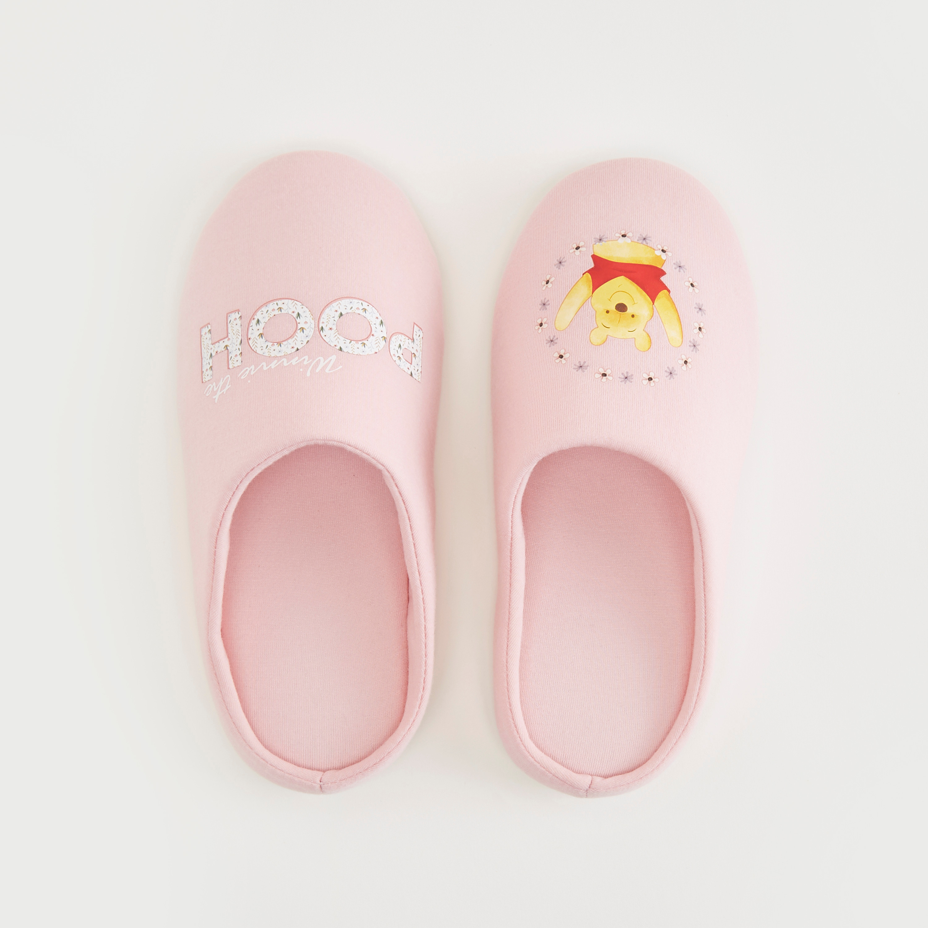 Winnie the pooh bedroom on sale slippers