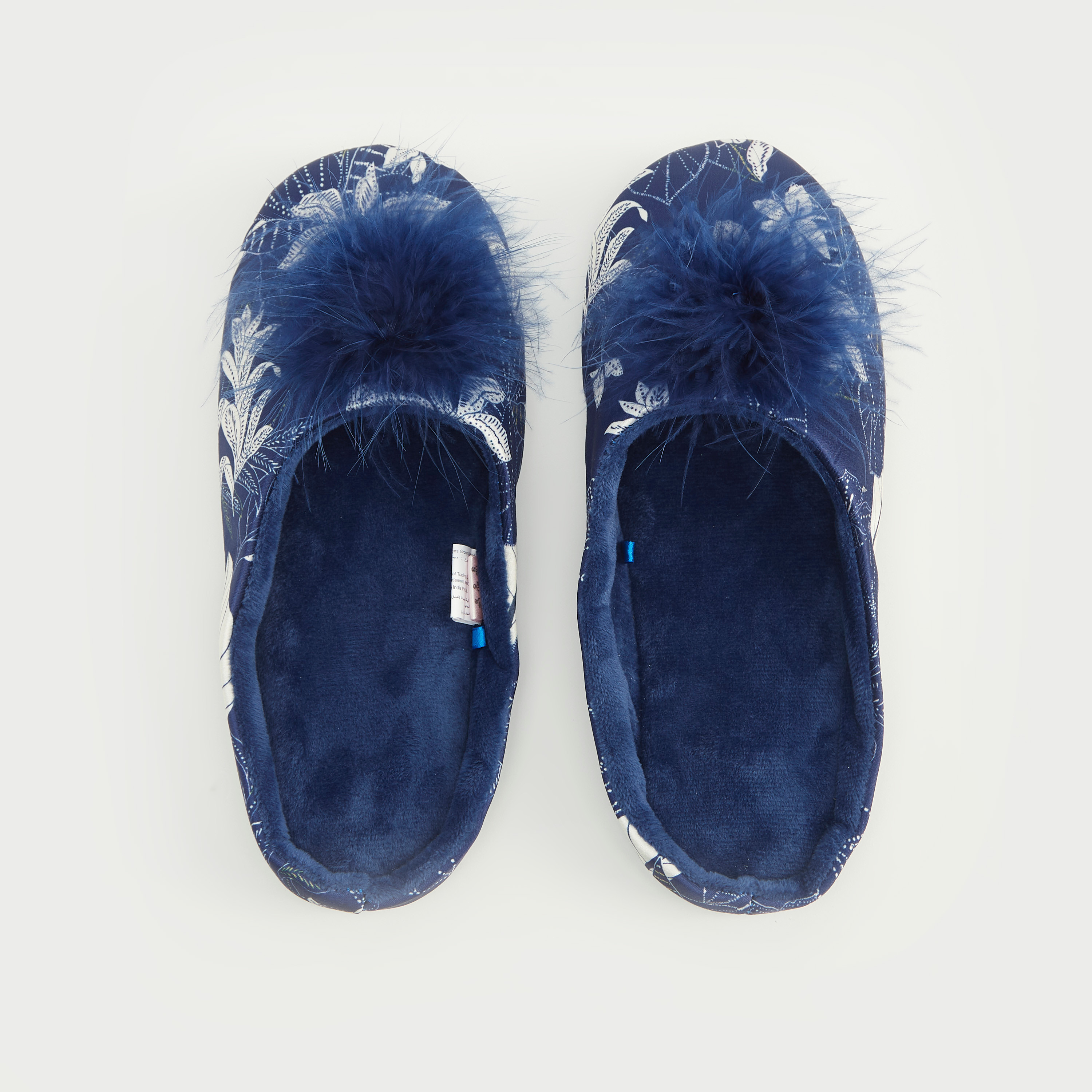 شبشب غرفة نوم سهل الارتداء بطبعات أزهار وتفاصيل ريش-women-clothing-nightwear-bedroomslippers-image-1