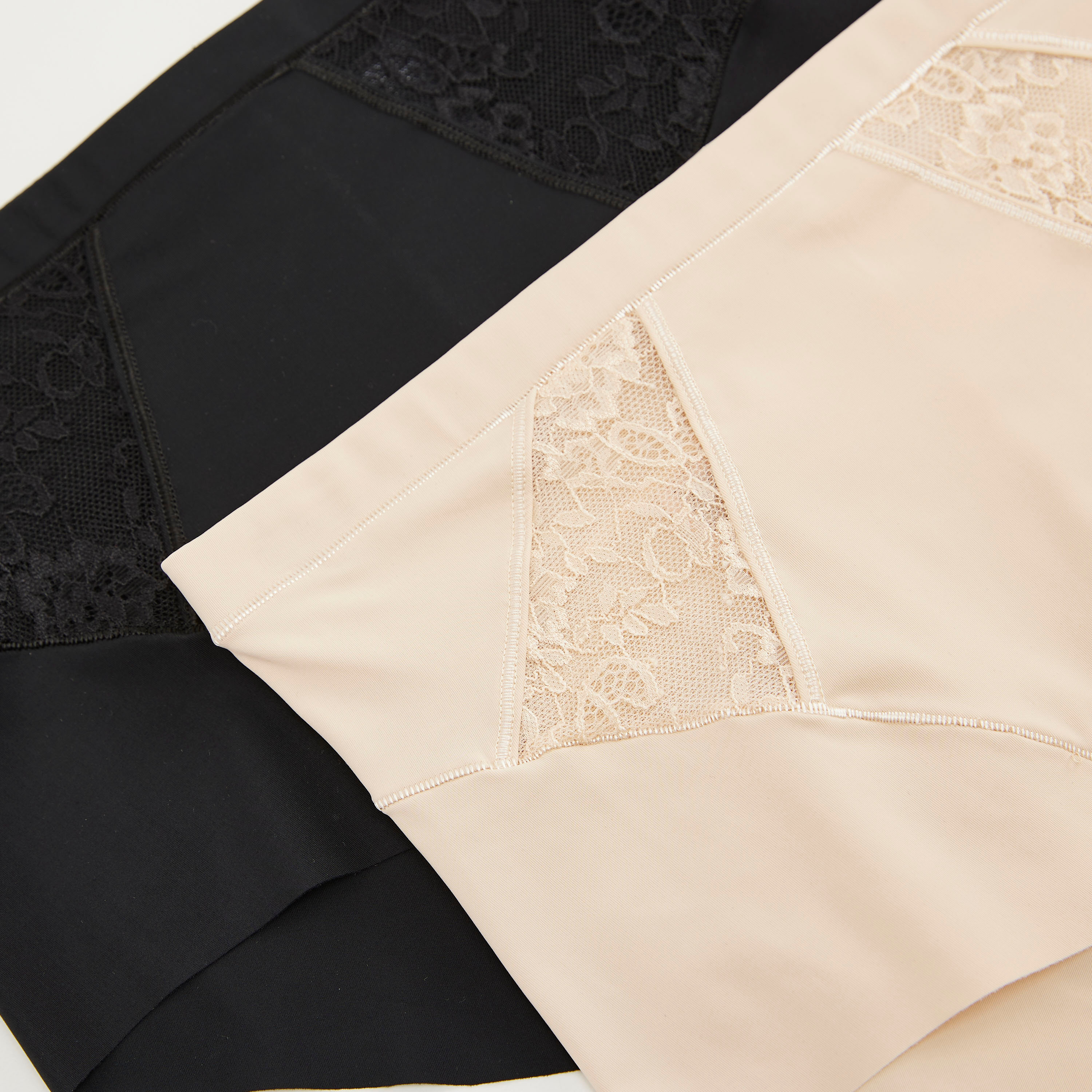 سراويل تشكيل داخلية بتفاصيل دانتيل - طقم من قطعتين-women-clothing-lingerie-shapewear-image-2