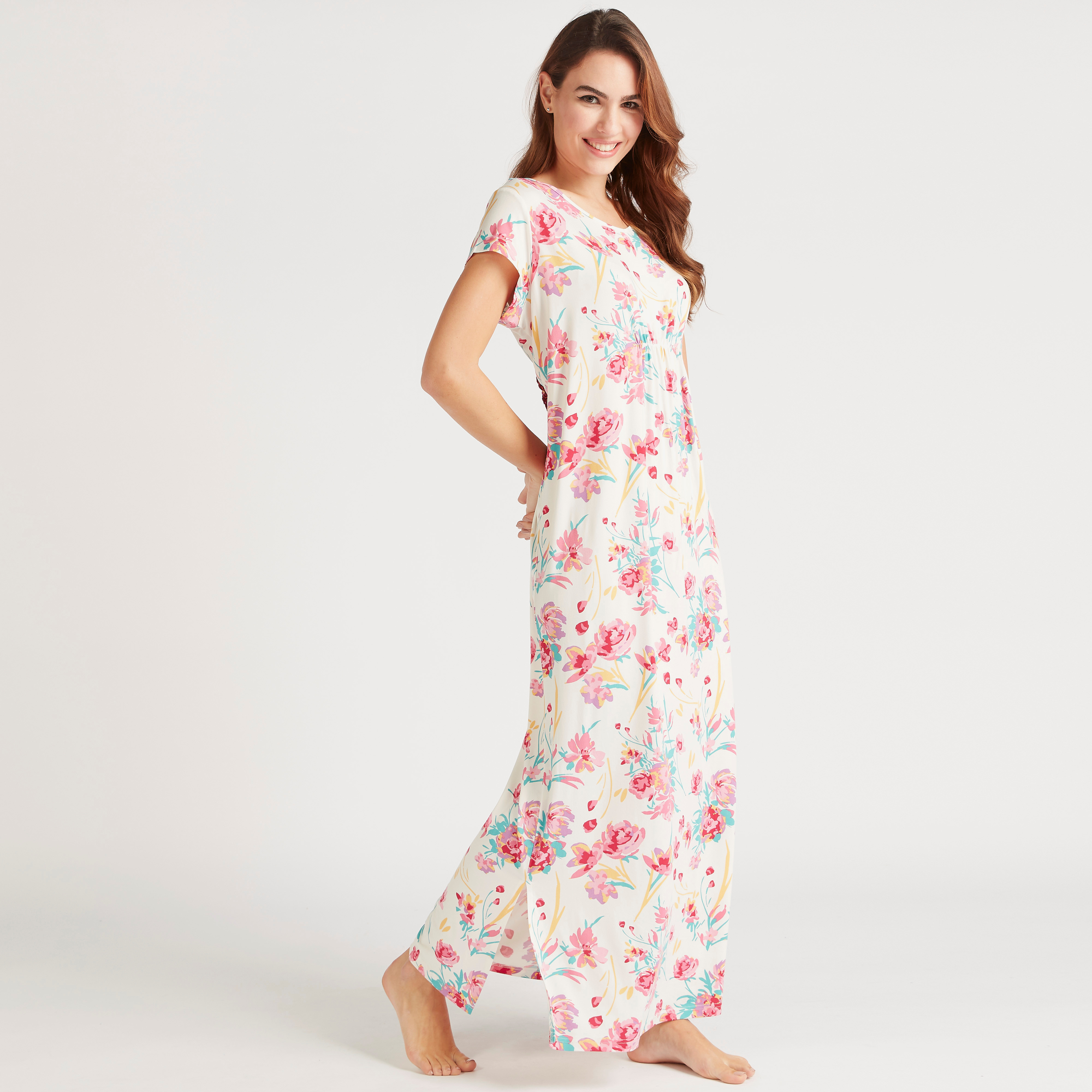 ثوب نوم بياقة V وأكمام كاب وطبعات زهرية-women-clothing-nightwear-nighties-image-2