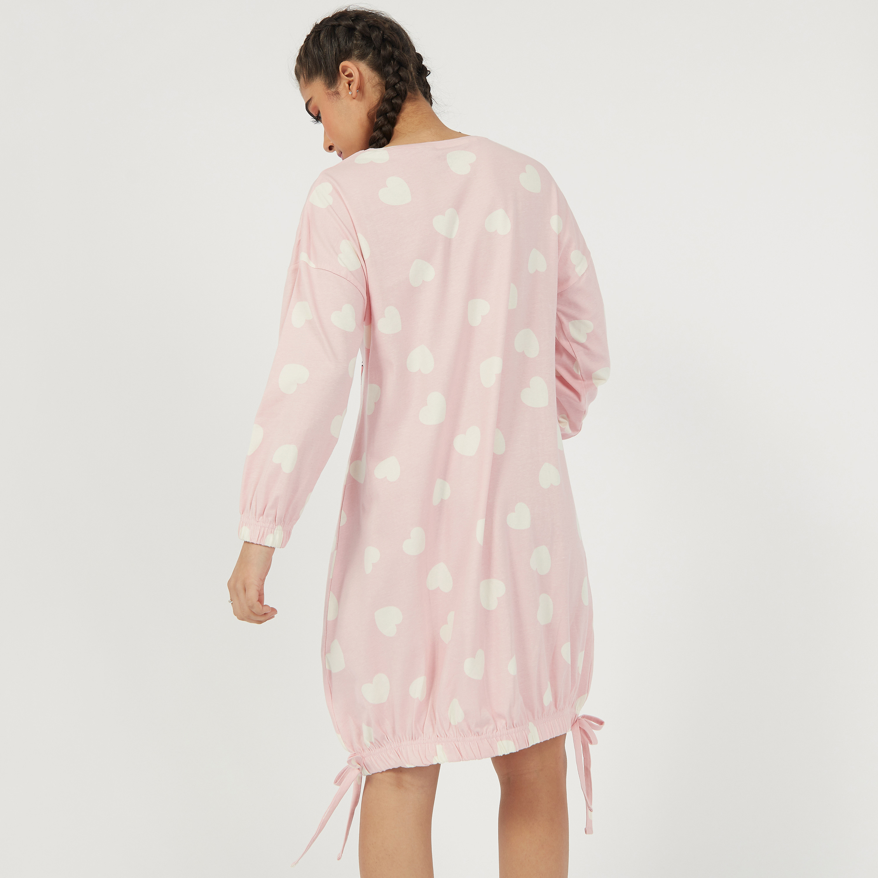 قميص نوم بياقة مستديرة وأكمام طويلة وطبعات-women-clothing-nightwear-nighties-image-4