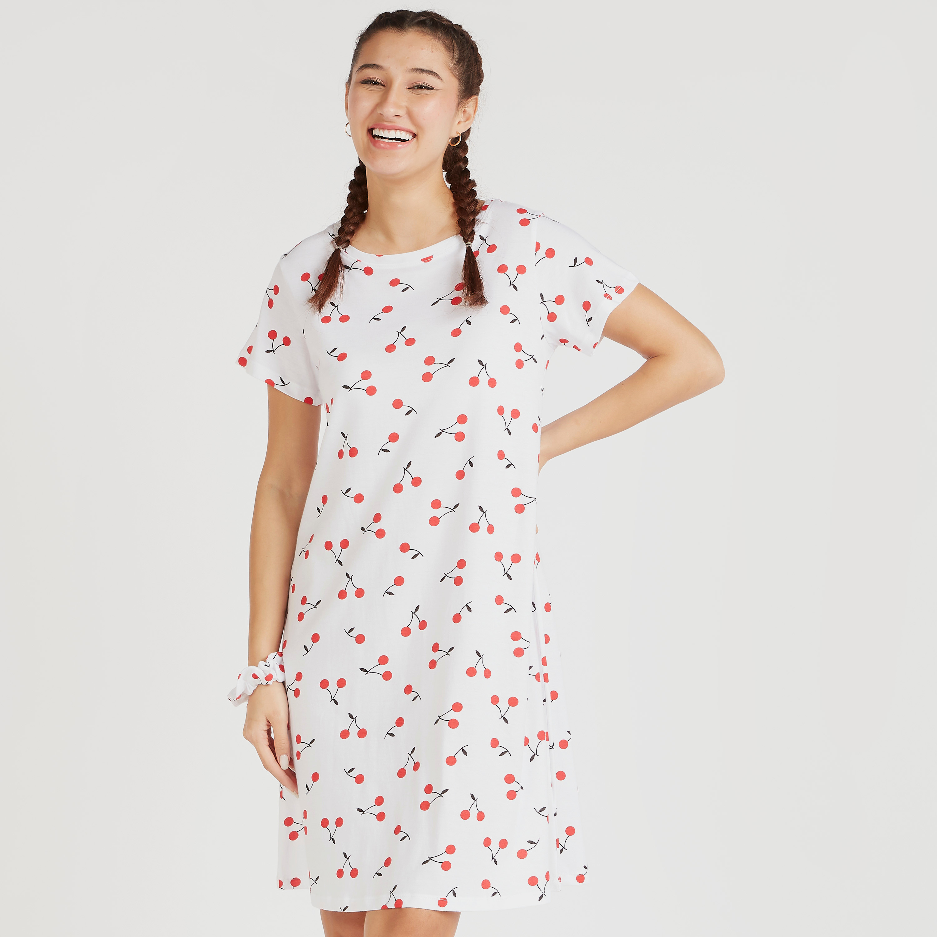 قميص نوم بياقة مستديرة وأكمام قصيرة وطبعات - طقم من قطعتين-women-clothing-nightwear-nighties-image-2