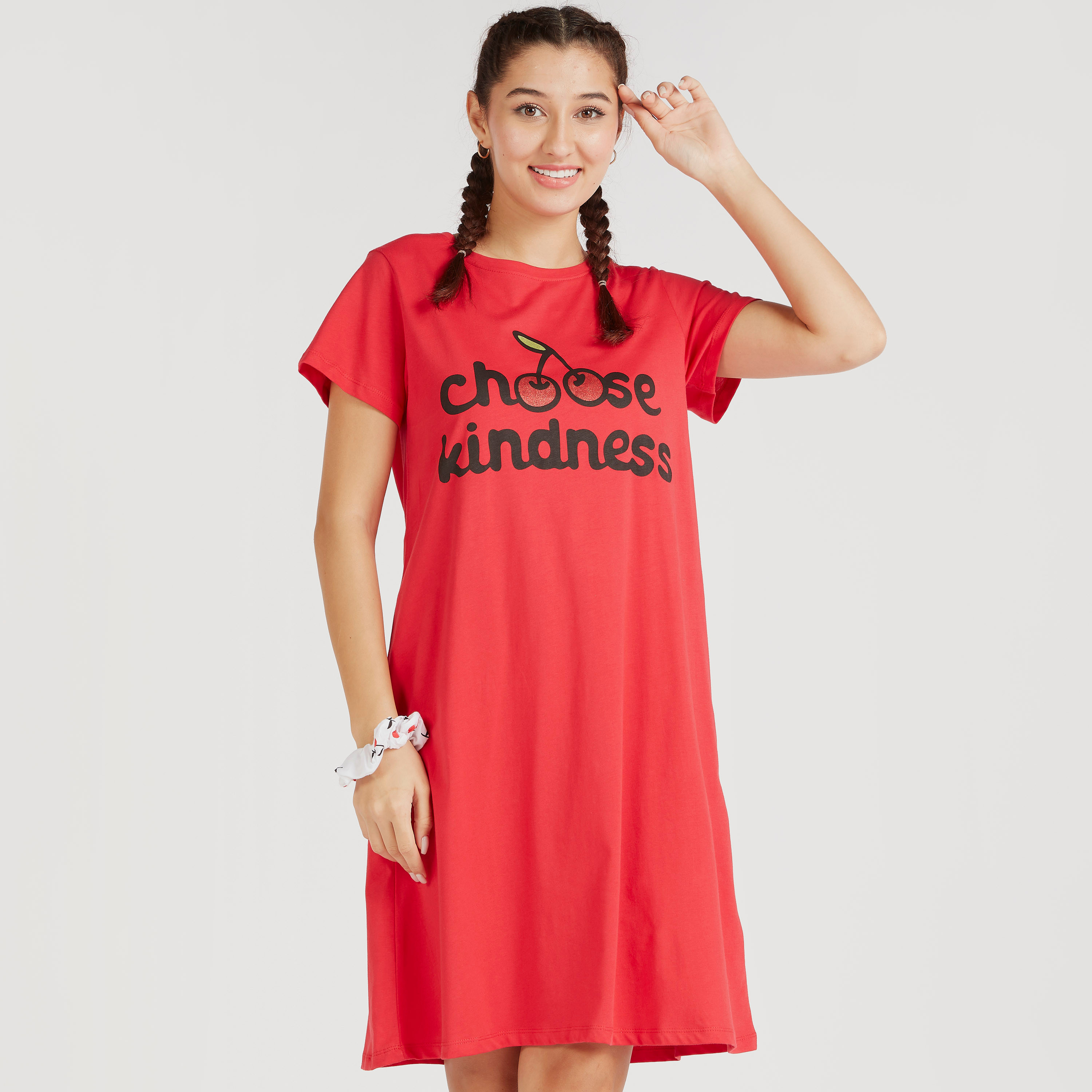 قميص نوم بياقة مستديرة وأكمام قصيرة وطبعات - طقم من قطعتين-women-clothing-nightwear-nighties-image-3