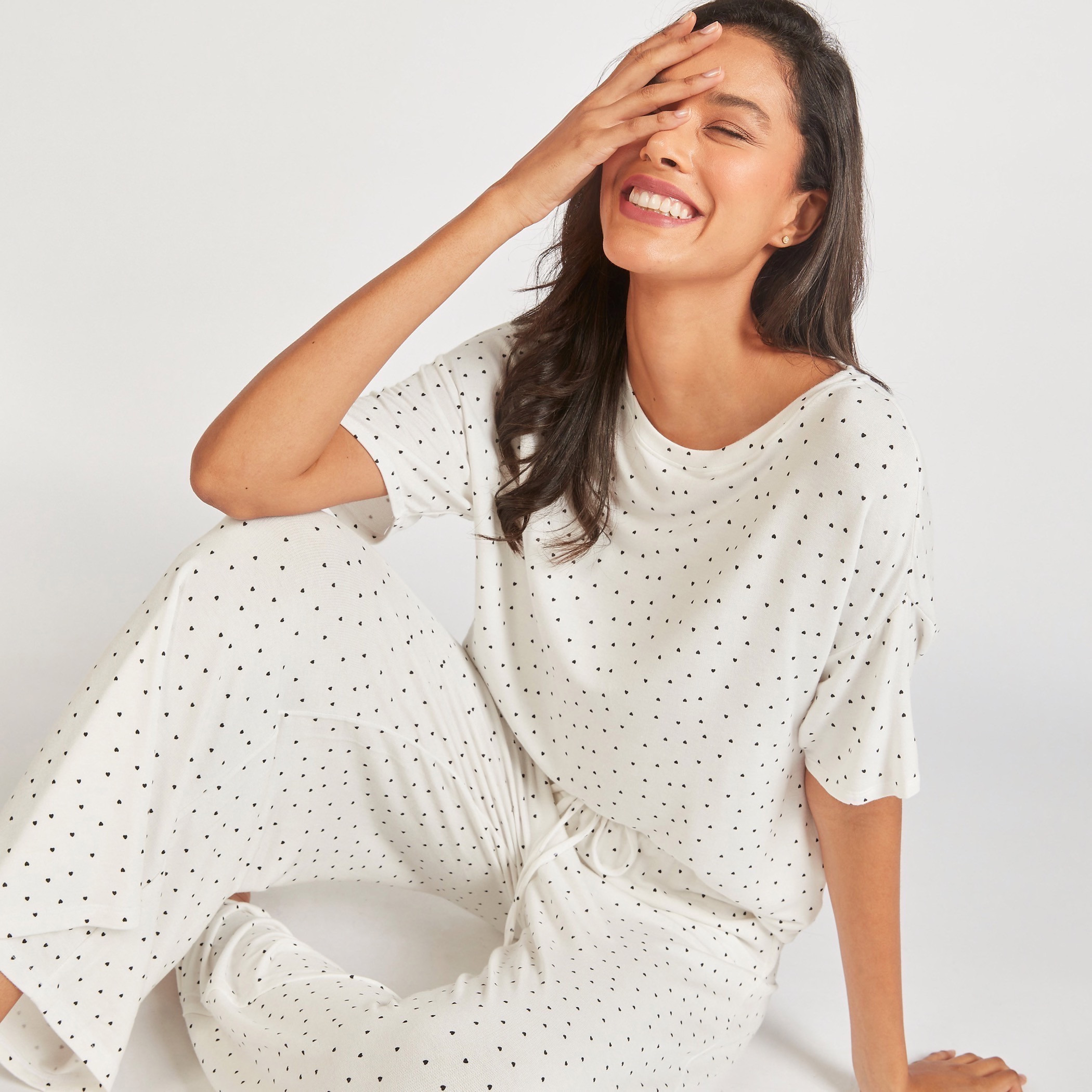 تيشيرت بطبعات منقطة وأكمام قصيرة وياقة مستديرة-women-clothing-nightwear-pyjamas-tops-image-5