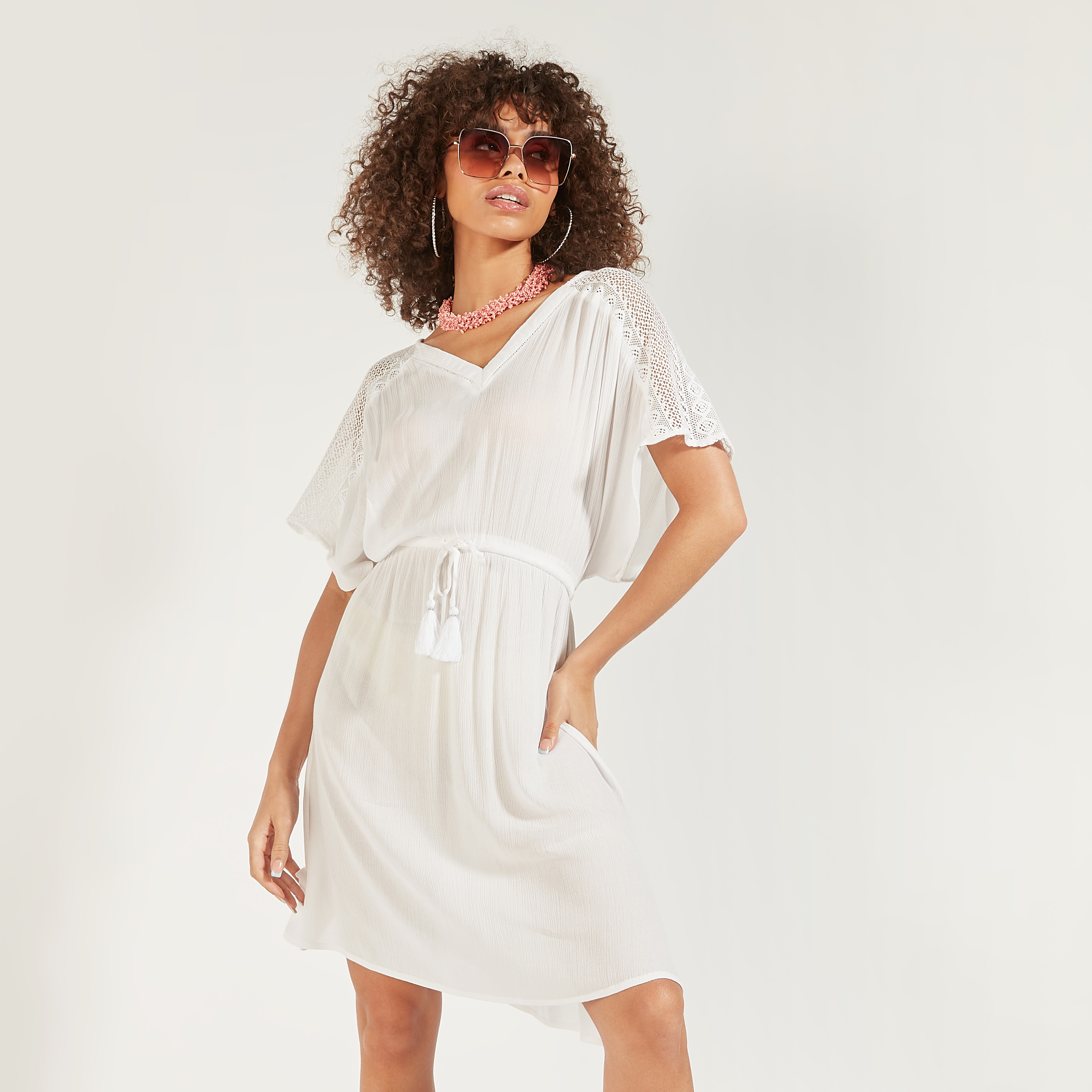 فستان بأشرطة دانتيل وتفاصيل رباط من بيتش وير-women-clothing-swimandbeach-beachwear-image-9