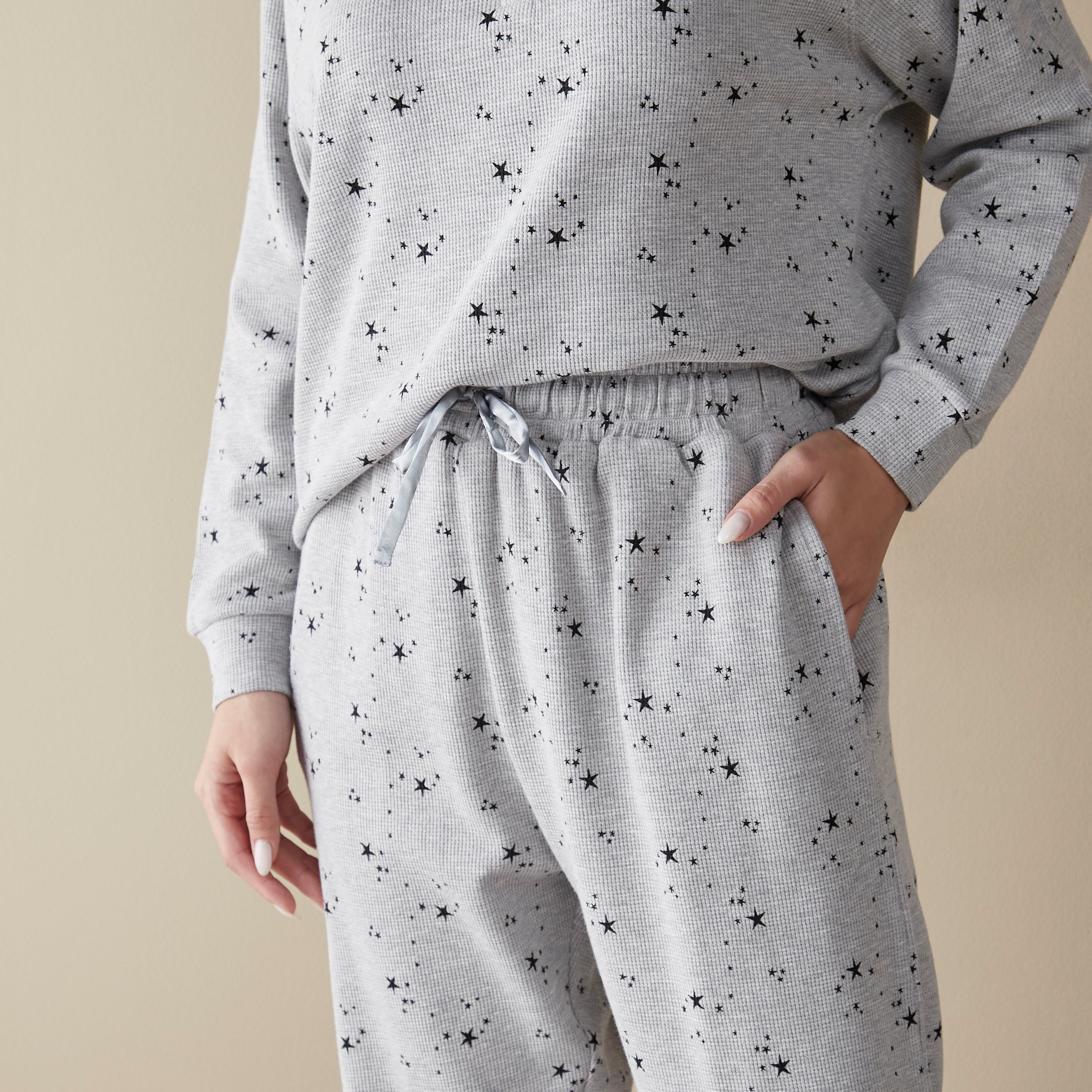 All-Over Print T-shirt and Pyjama Set-women-clothing-nightwear-pyjamas-longsets-image-5