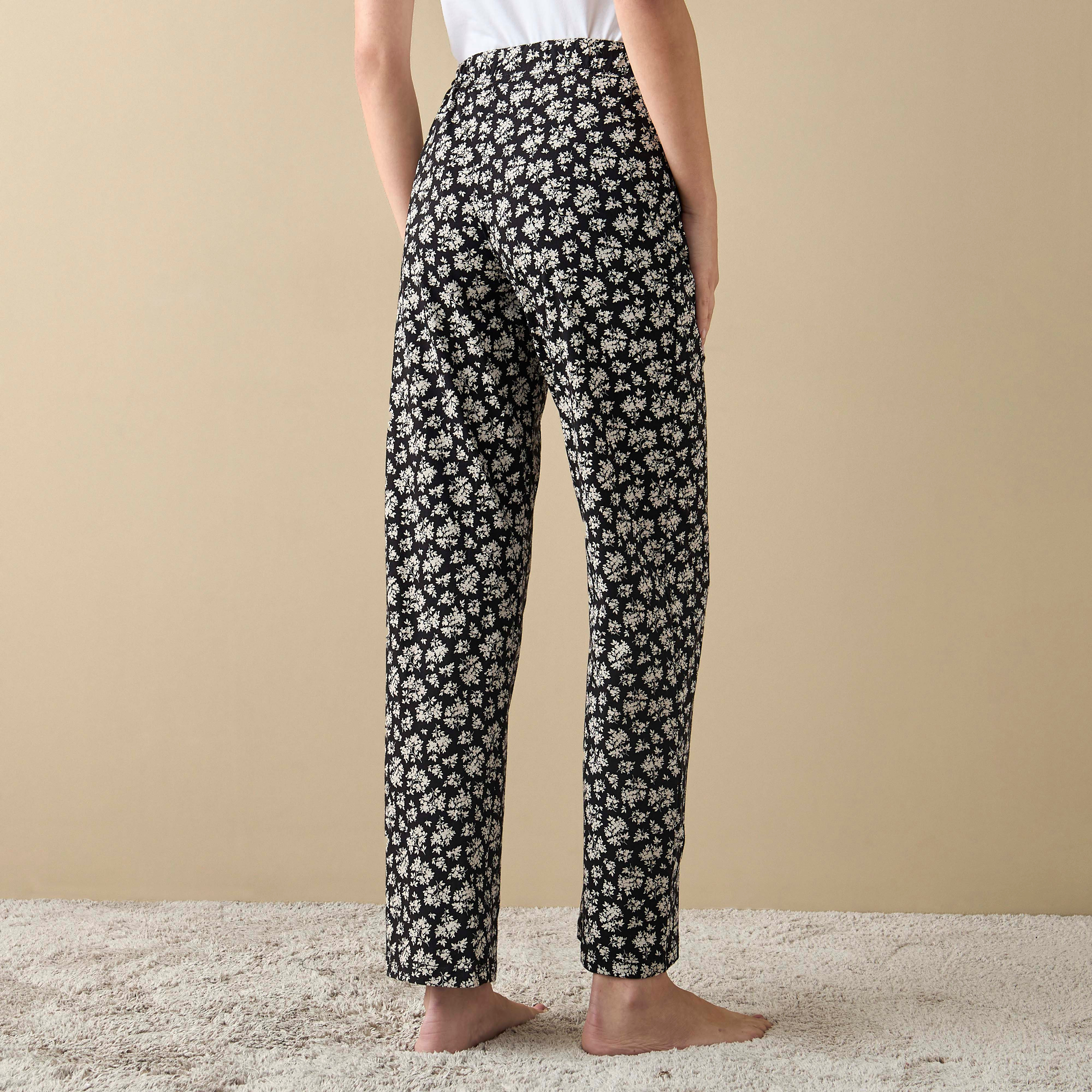 بنطلون بيجاما بخصر مطّاطي وطبعات-women-clothing-nightwear-pyjamas-bottoms-image-3