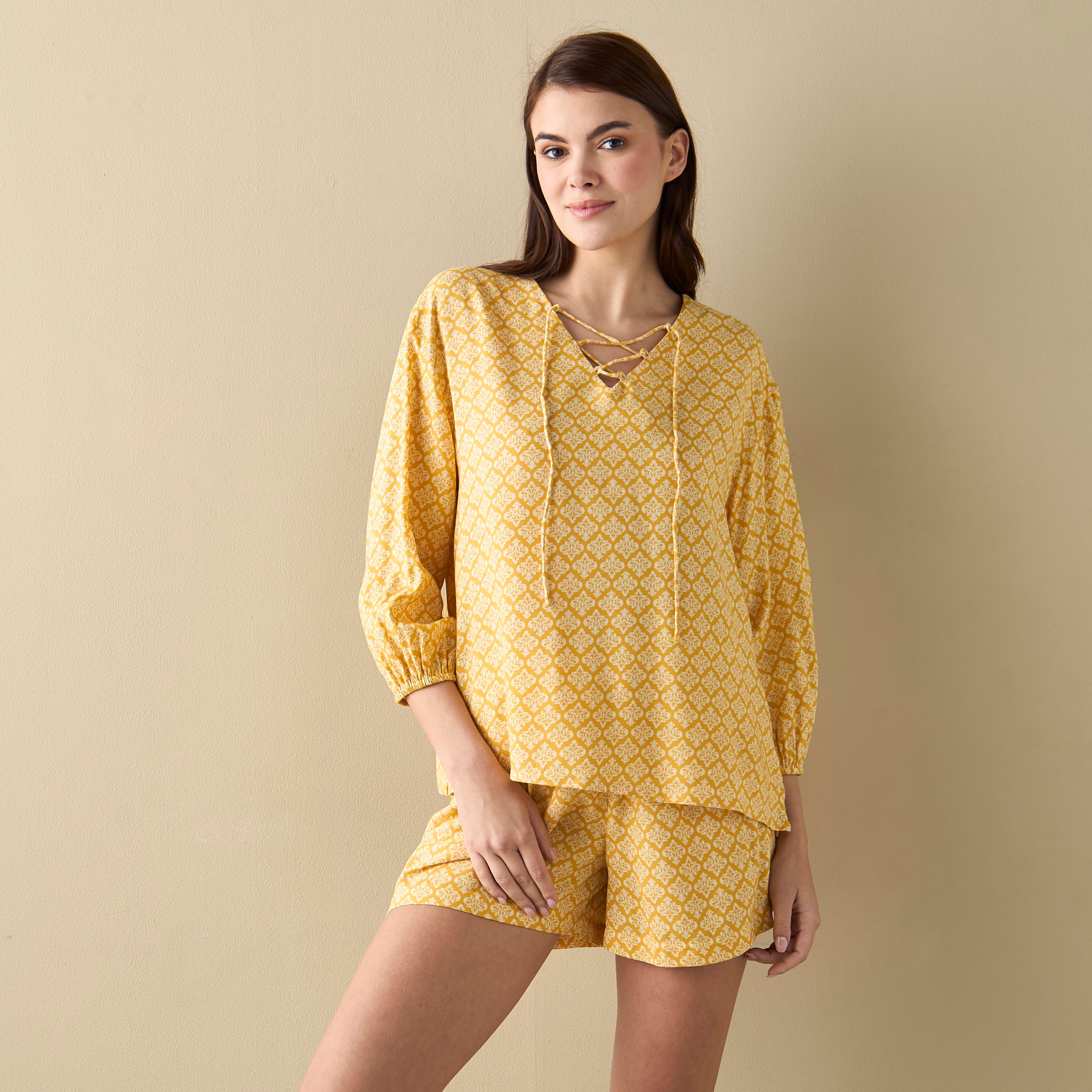 All-Over Print Top and Shorts Set-women-clothing-nightwear-pyjamas-shortsets-image-1
