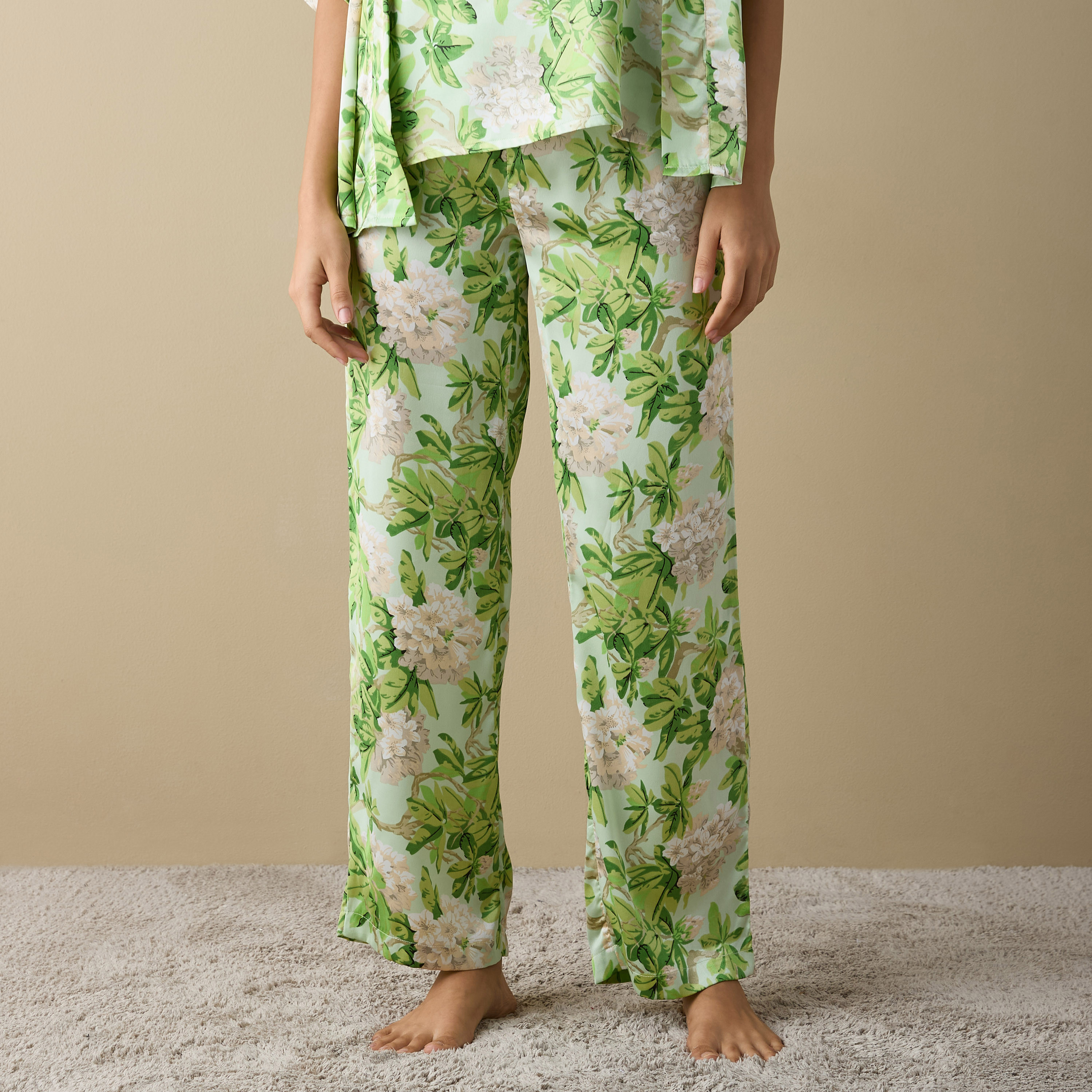 طقم بلوزة بطبعات زهرية مع بنطلون بيجاما وروب-women-clothing-nightwear-pyjamas-longsets-image-5