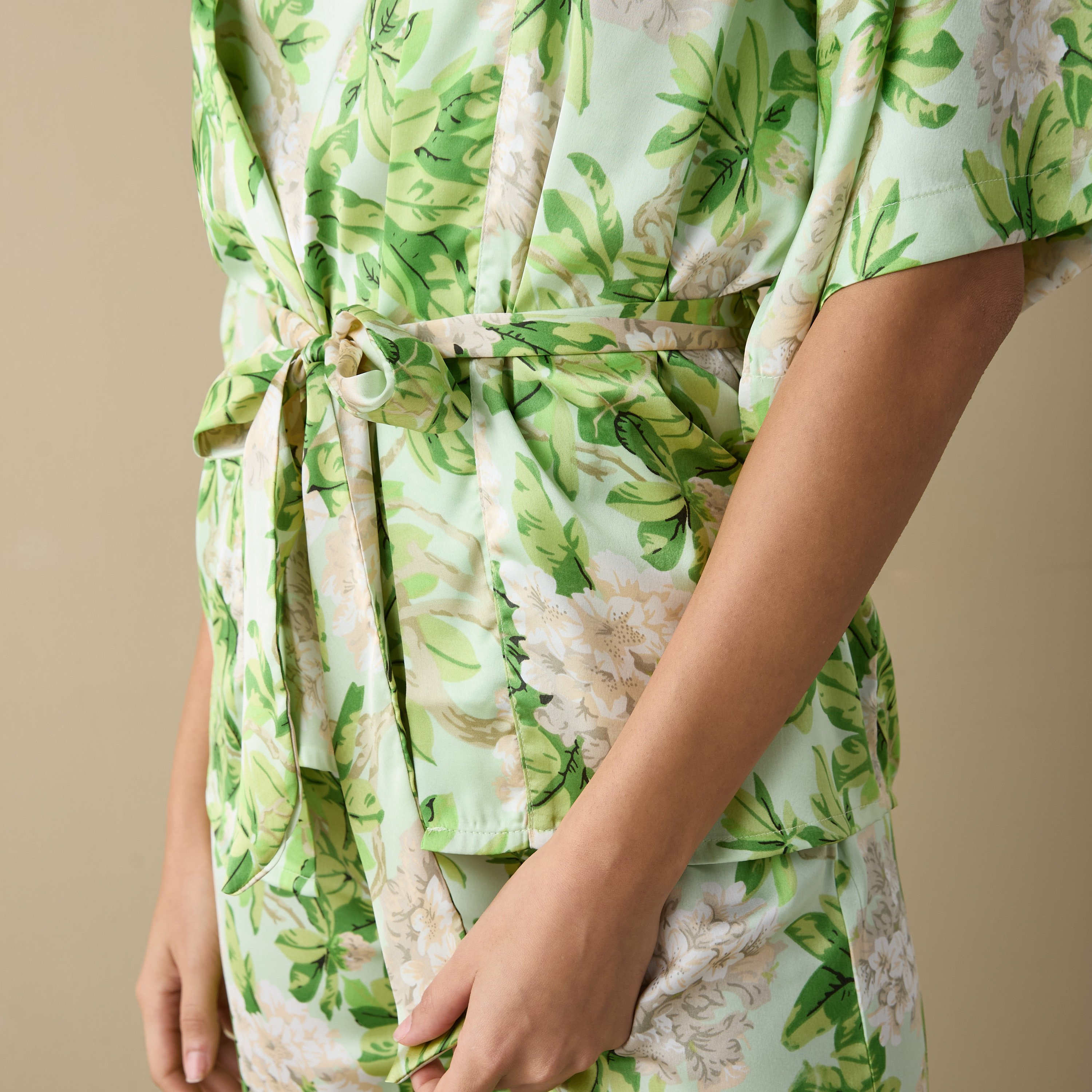 طقم بلوزة بطبعات زهرية مع بنطلون بيجاما وروب-women-clothing-nightwear-pyjamas-longsets-image-6