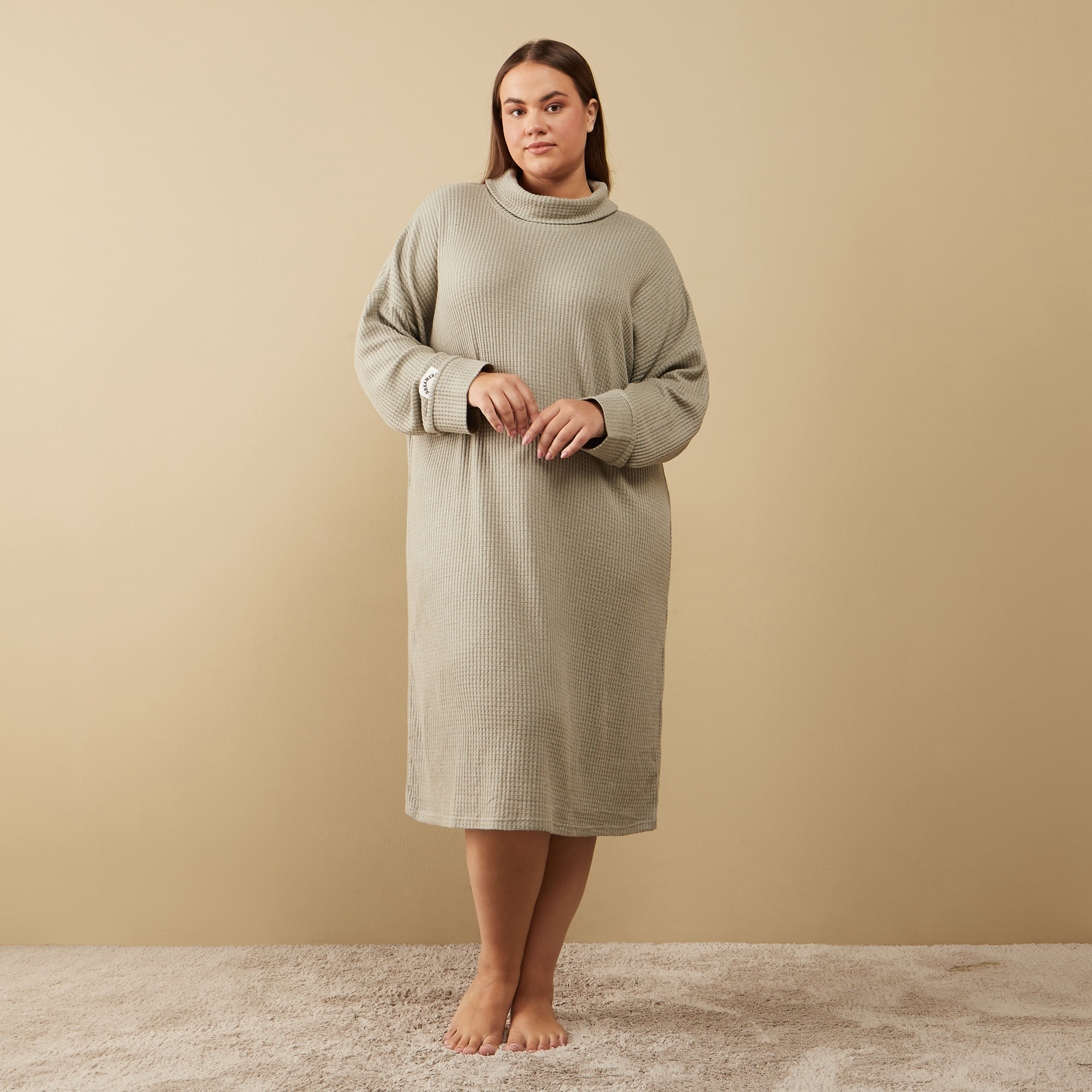 فستان وافل بارز الملمس بياقة منسدلة وأكمام طويلة-women-clothing-nightwear-nighties-image-2