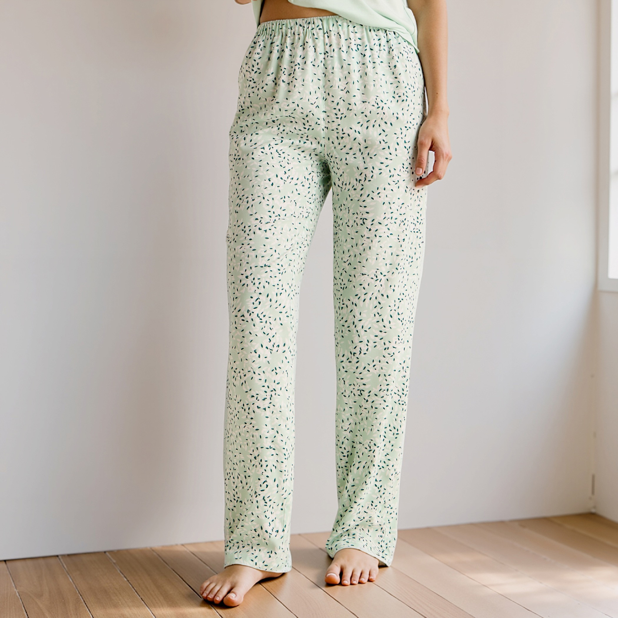 Graphic Print Viscose T-shirt and Pyjama Set-women-clothing-nightwear-pyjamas-longsets-image-3
