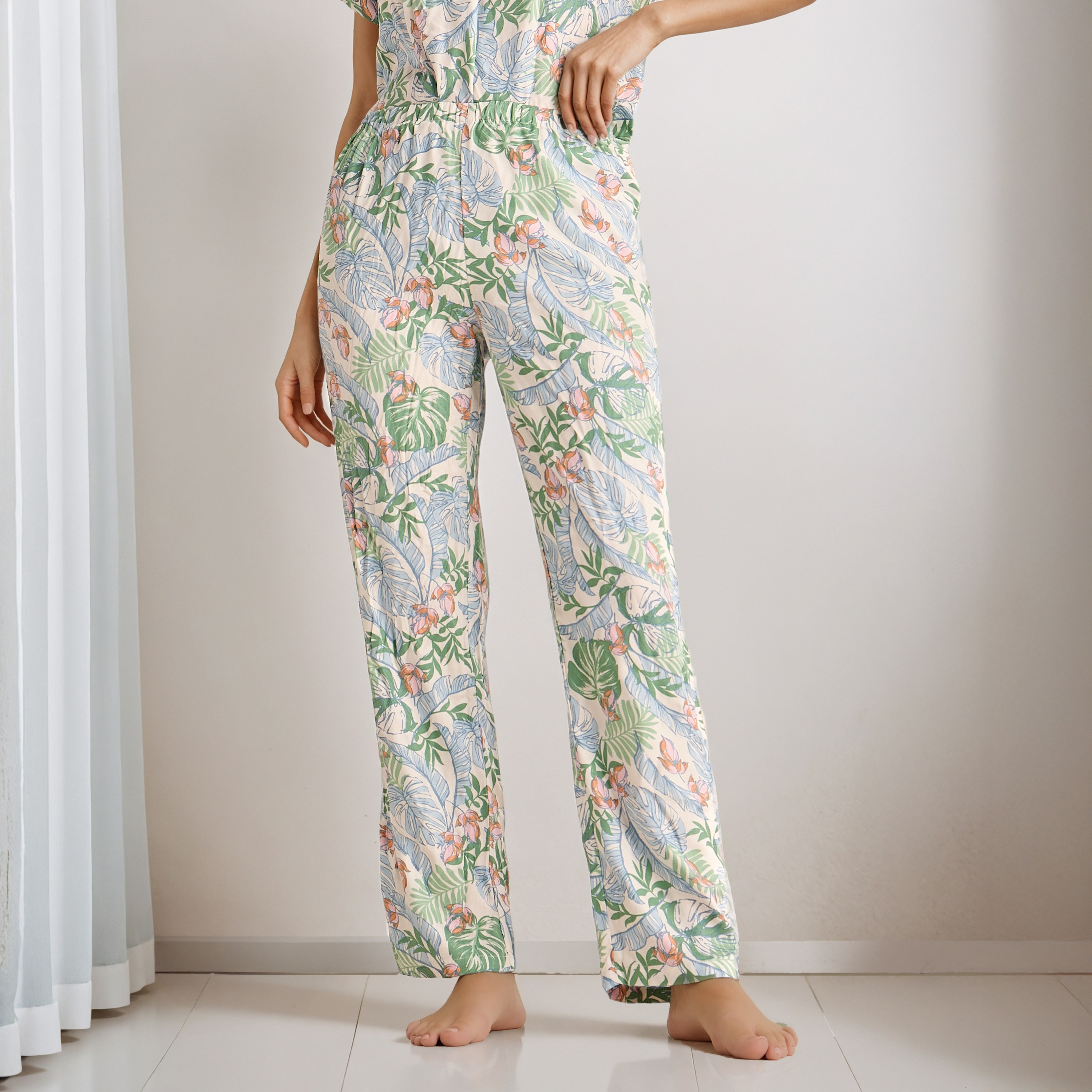 Floral Print Pyjama Set-women-clothing-nightwear-pyjamas-longsets-image-3