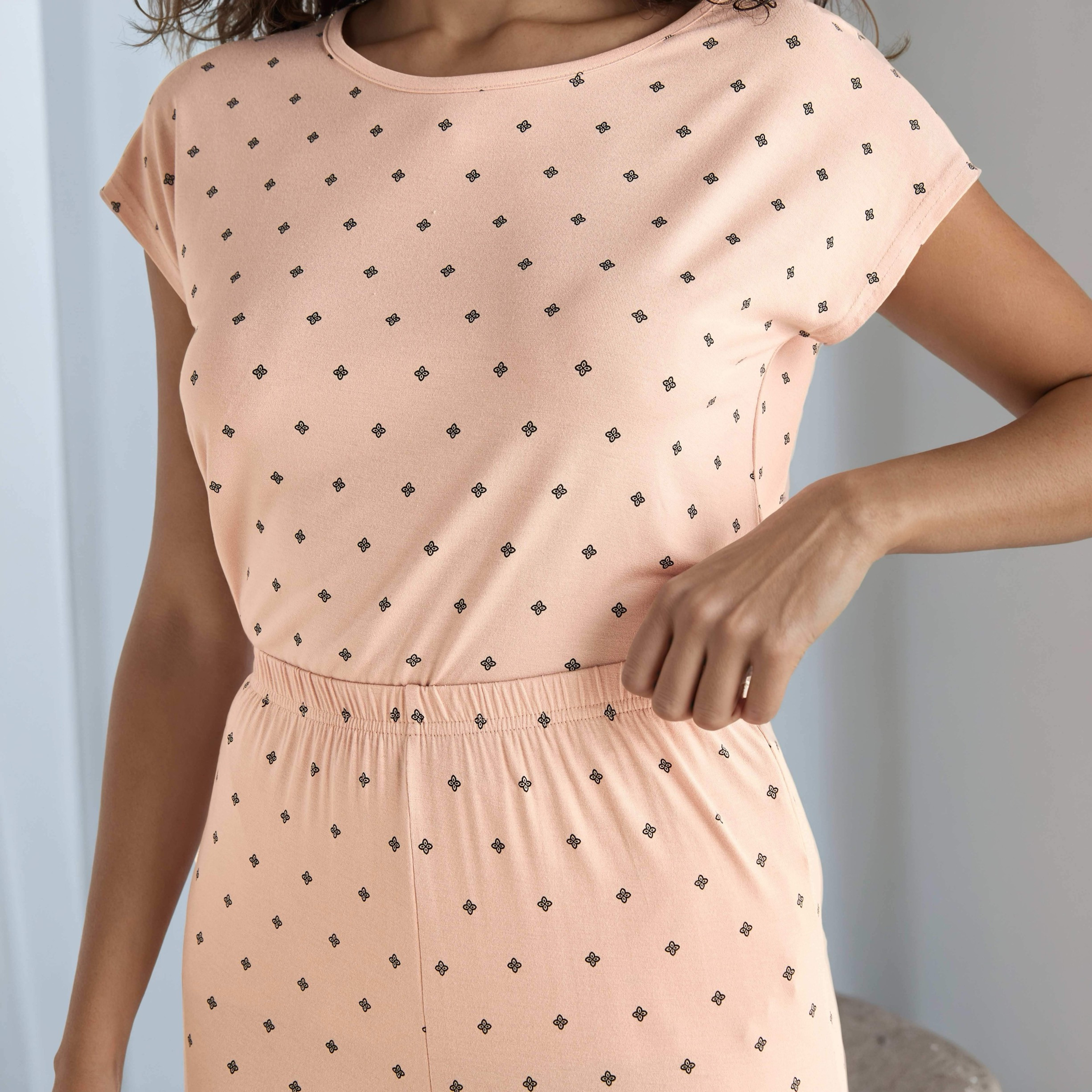 طقم بيجاما بطبعات-women-clothing-nightwear-pyjamas-longsets-image-5