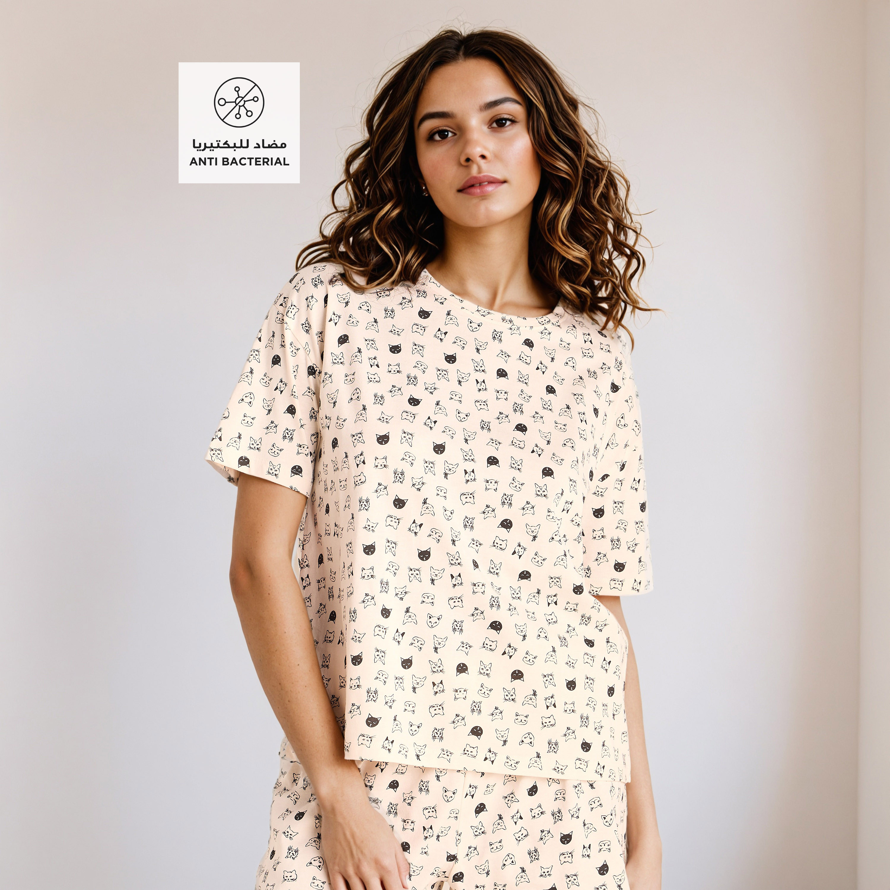 طقم شورت وتيشيرت بطبعات-women-clothing-nightwear-pyjamas-shortsets-image-5