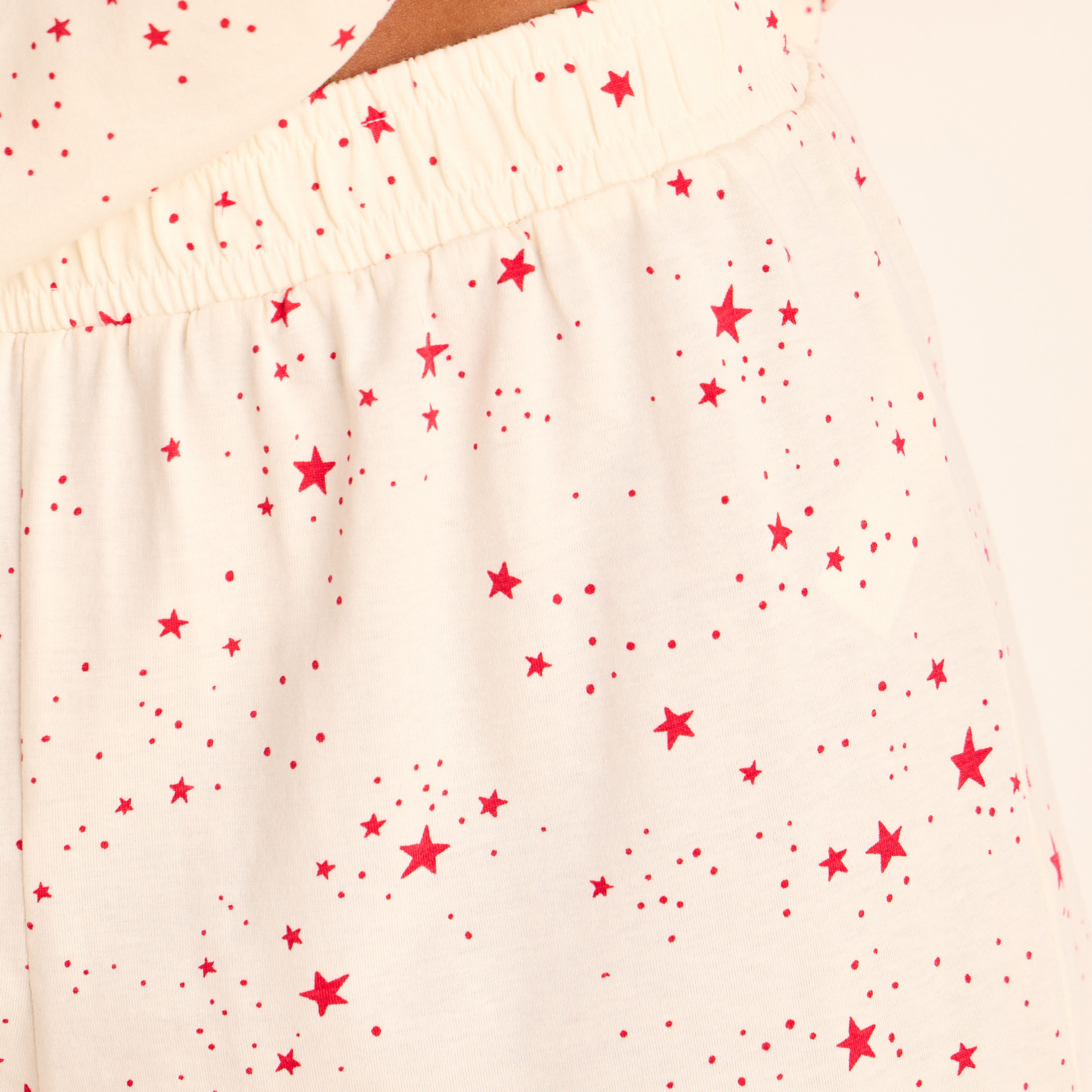 طقم شورت وتيشيرت بطبعات-women-clothing-nightwear-pyjamas-shortsets-image-5