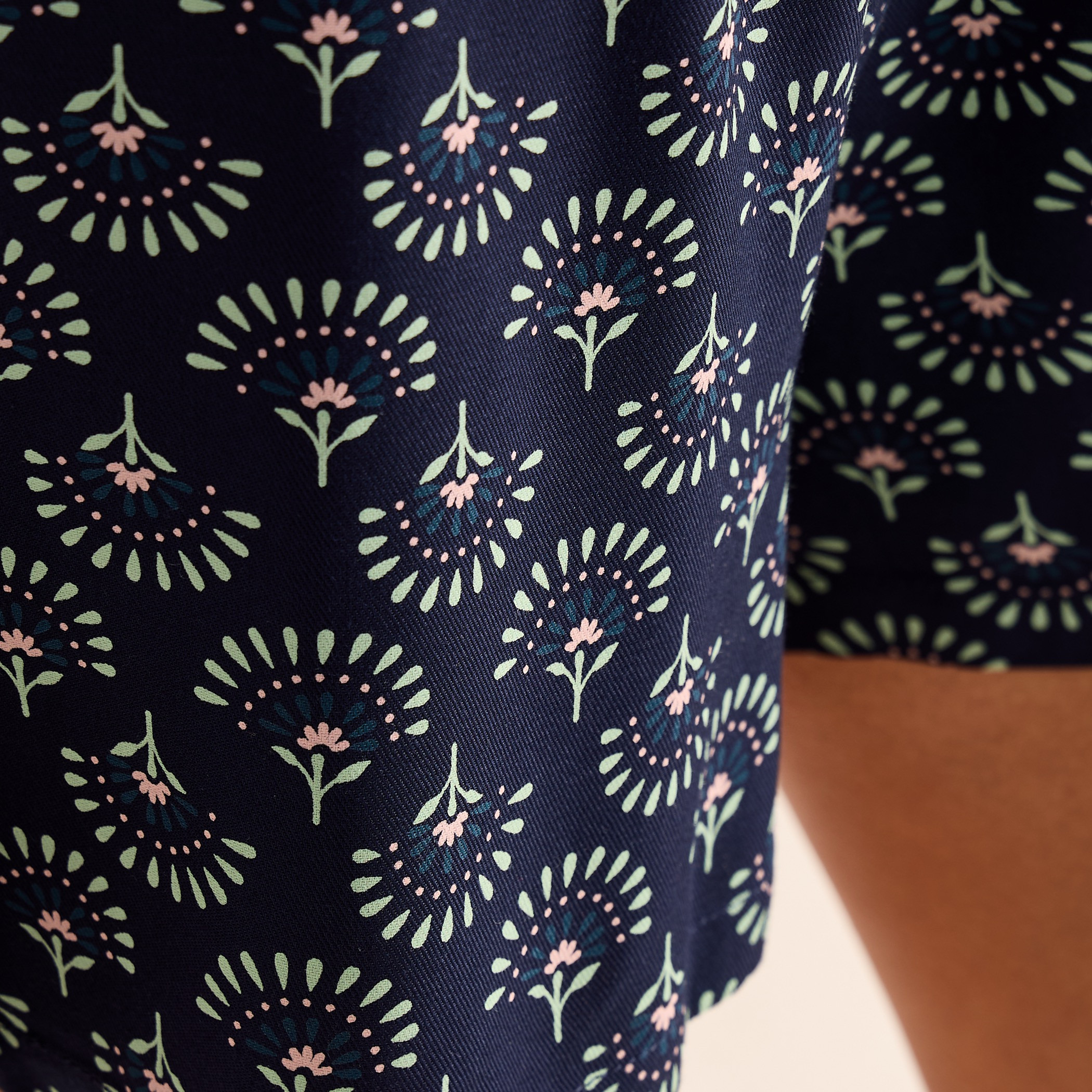 شورت تويل بطبعات زهرية-women-clothing-nightwear-pyjamas-bottoms-image-5