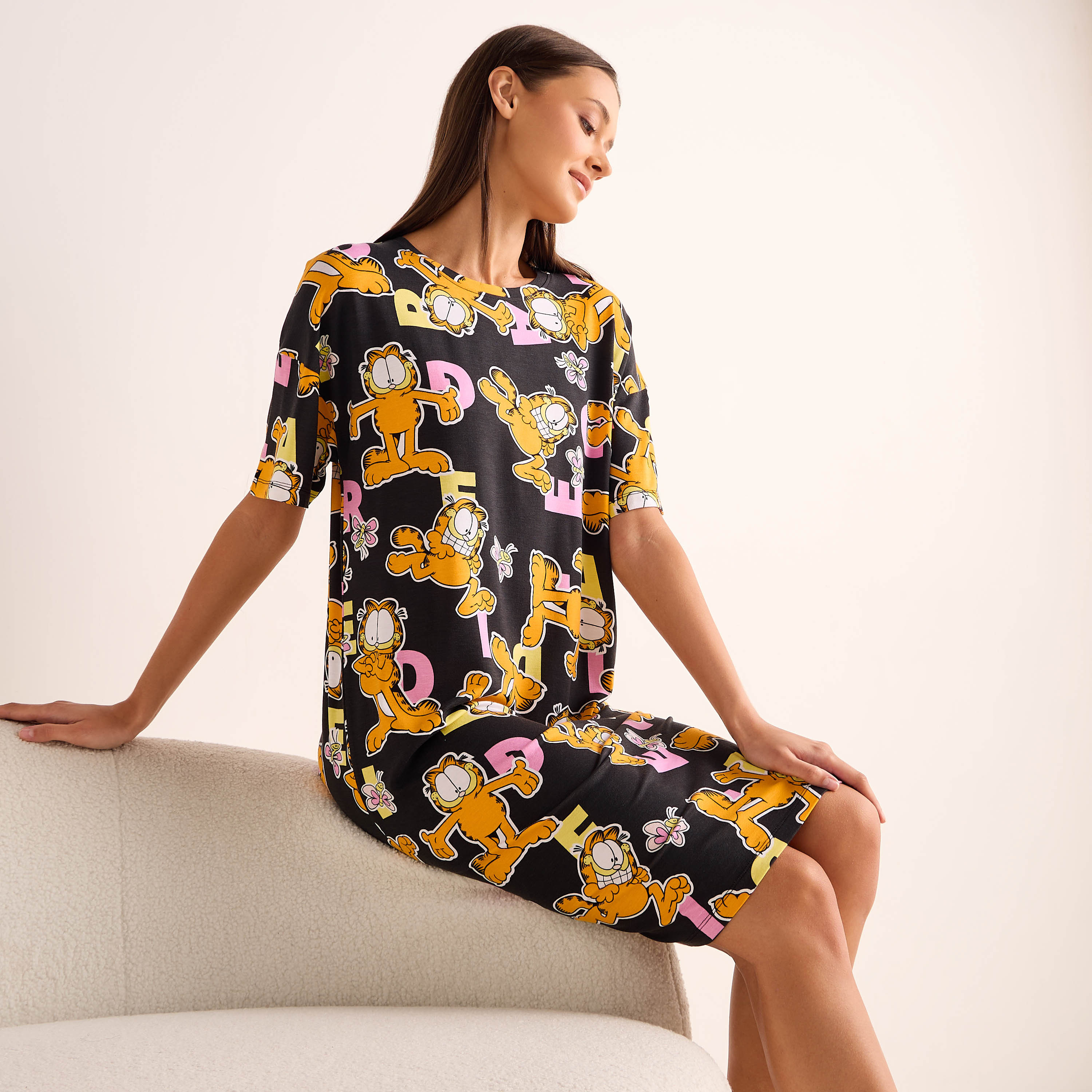 قميص نوم بطبعات غارفيلد-women-clothing-nightwear-nighties-image-1