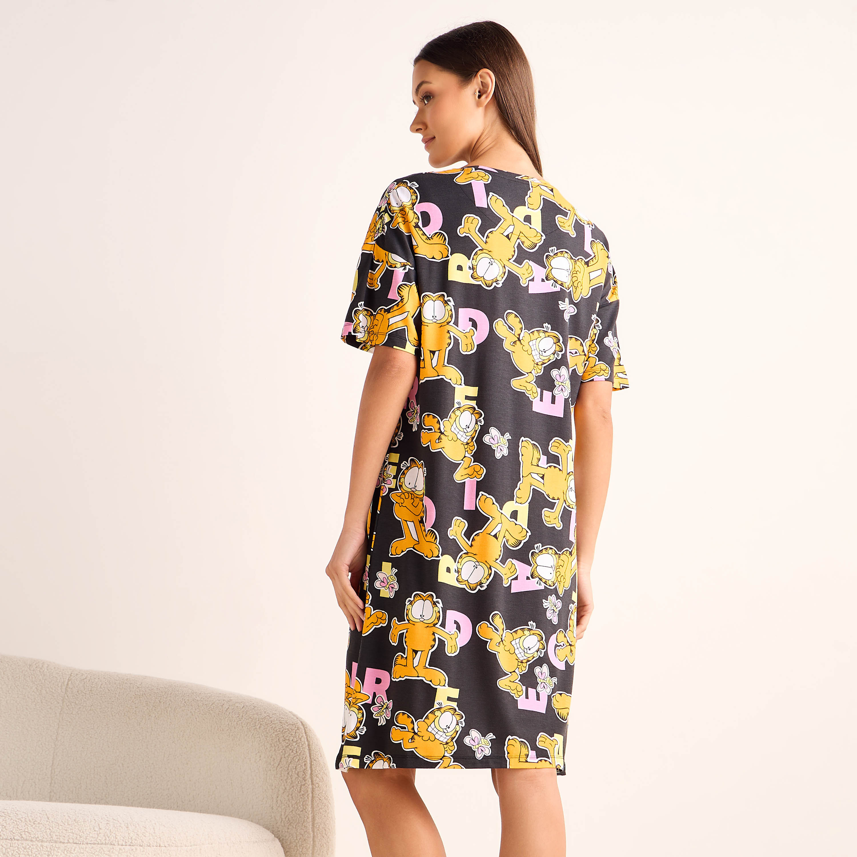 قميص نوم بطبعات غارفيلد-women-clothing-nightwear-nighties-image-3