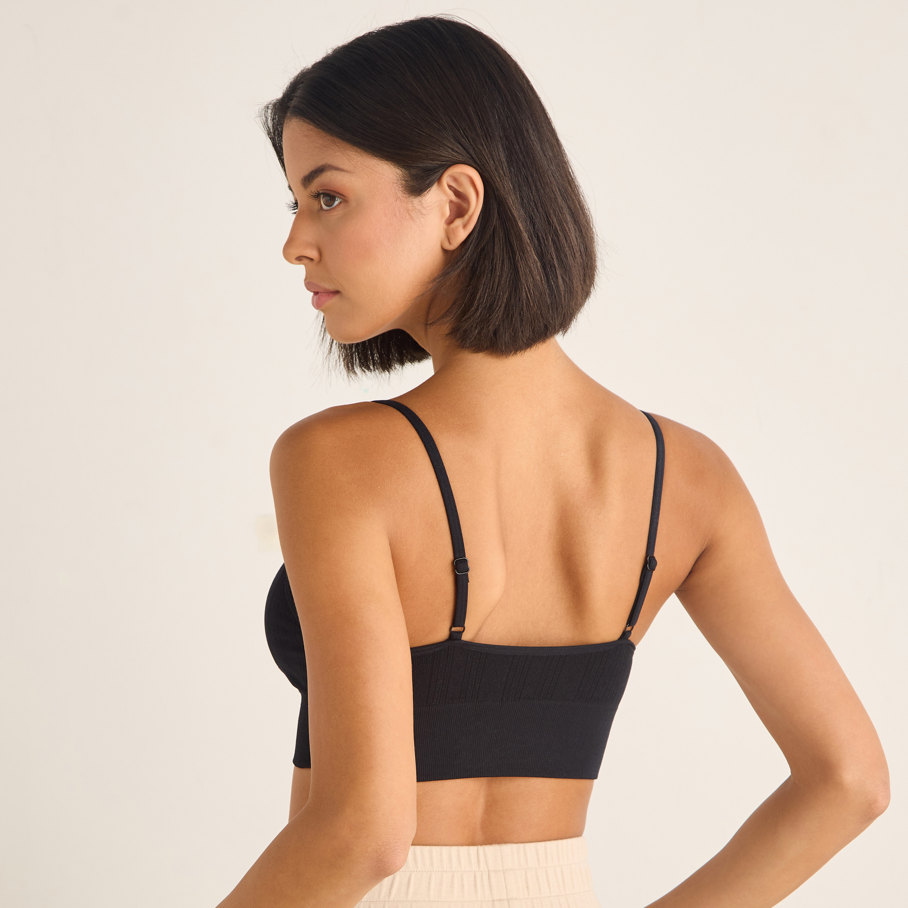 عبوة 3 قطع - صدريّة براليت دون خياطة-women-clothing-lingerie-bras-image-2