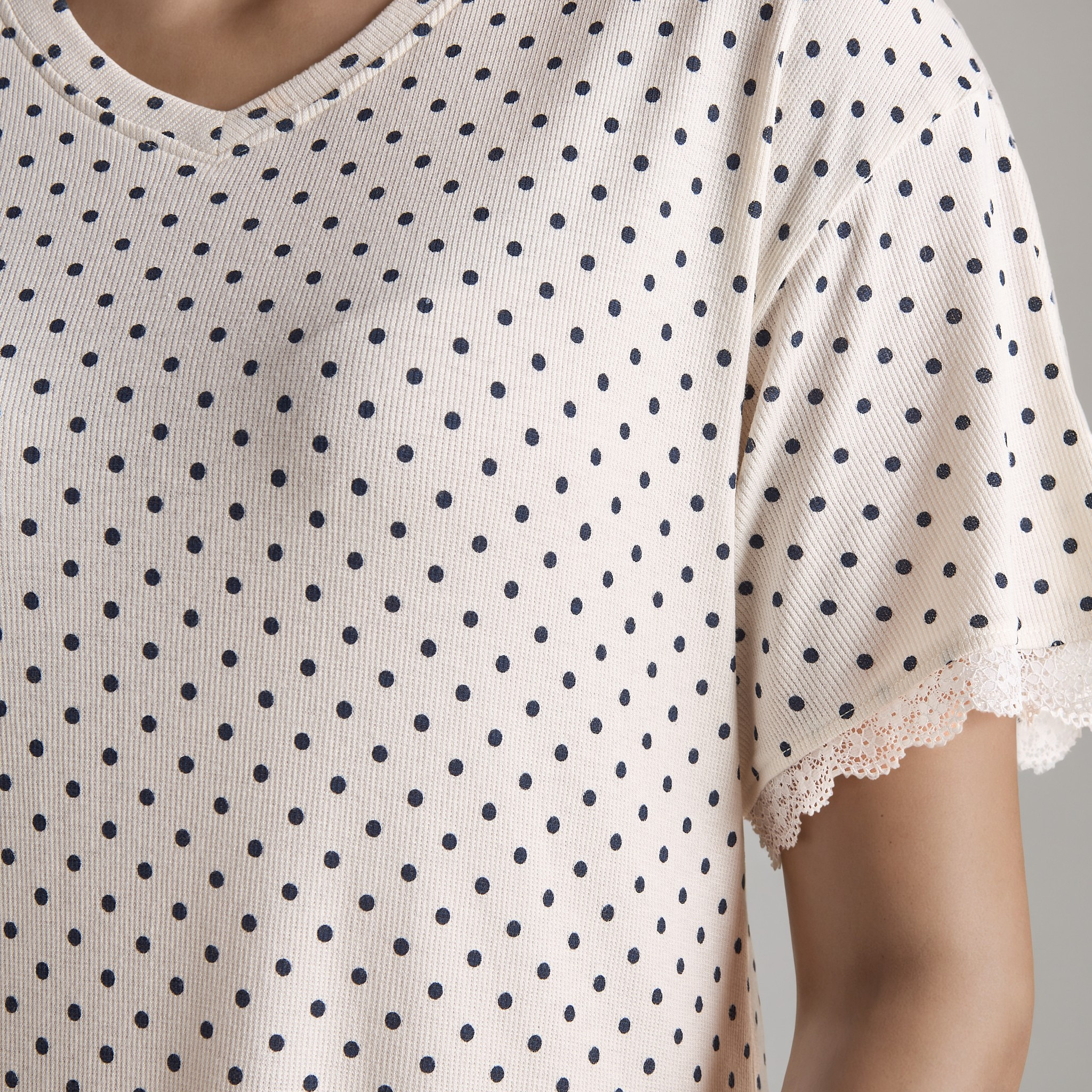 Polka Dot Print Shorts Set-women-clothing-nightwear-pyjamas-shortsets-image-4