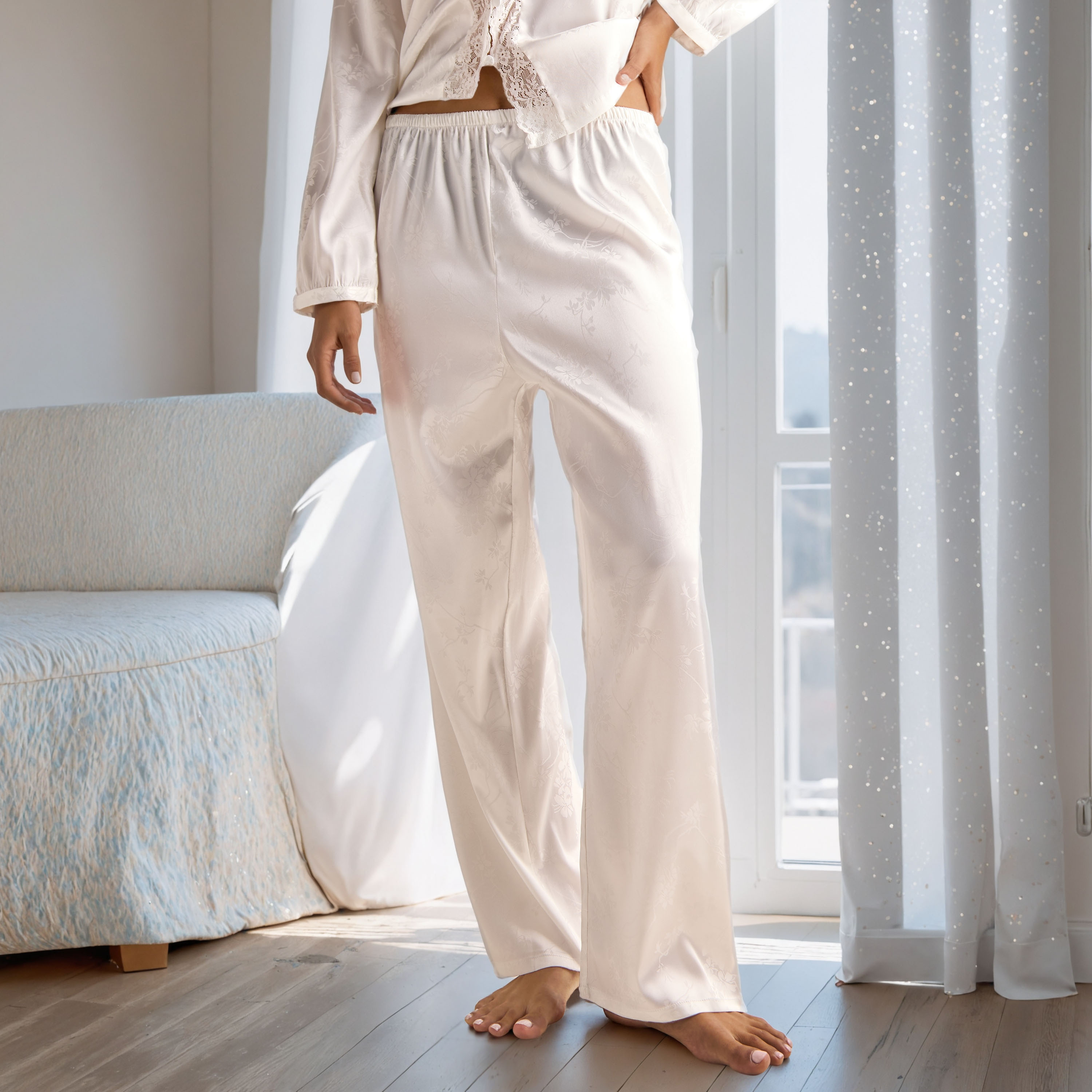 Lace Trim Jacquard Viscose Pyjama Set-women-clothing-nightwear-pyjamas-longsets-image-4