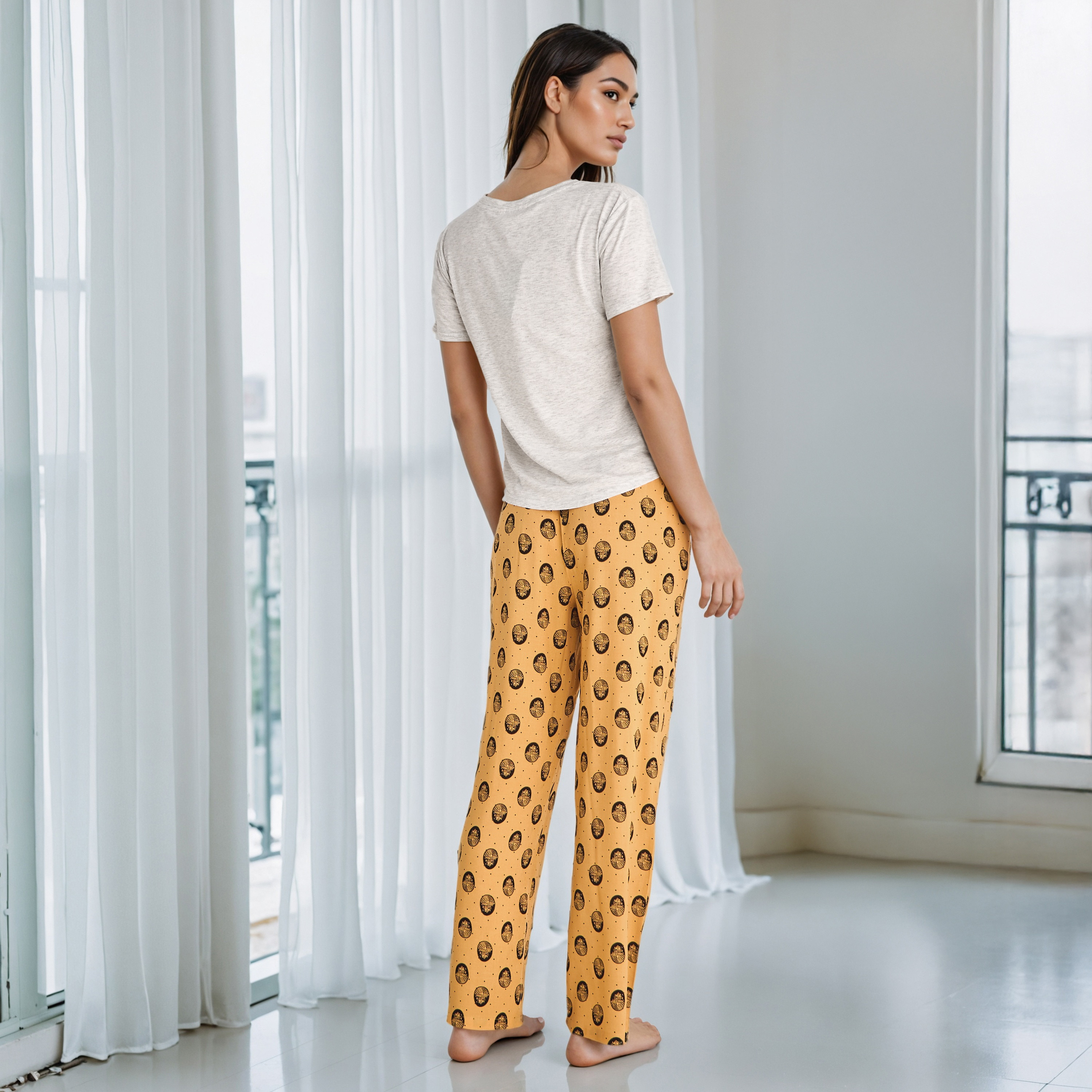 طقم بيجاما بطبعات زهور-women-clothing-nightwear-pyjamas-longsets-image-3