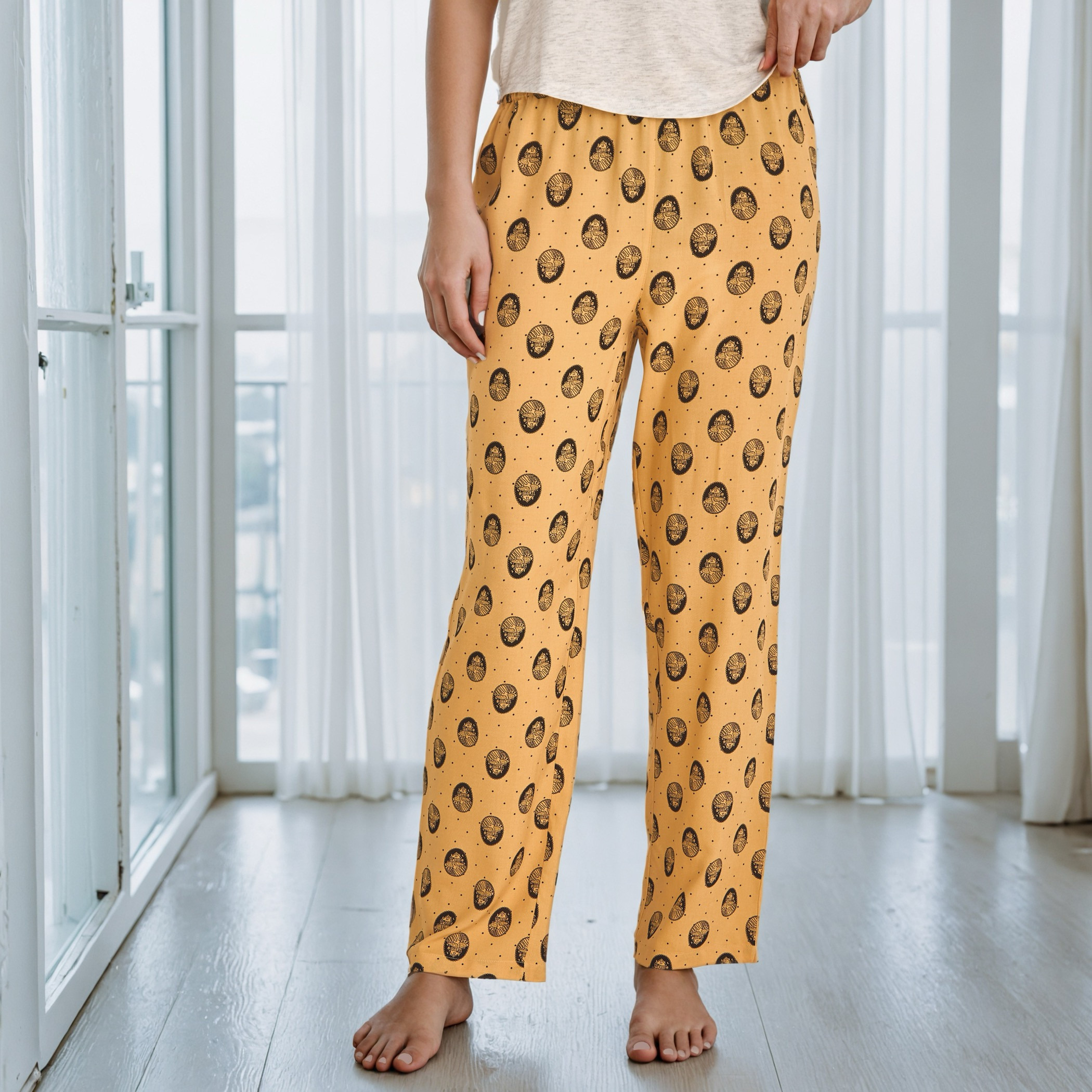 طقم بيجاما بطبعات زهور-women-clothing-nightwear-pyjamas-longsets-image-4