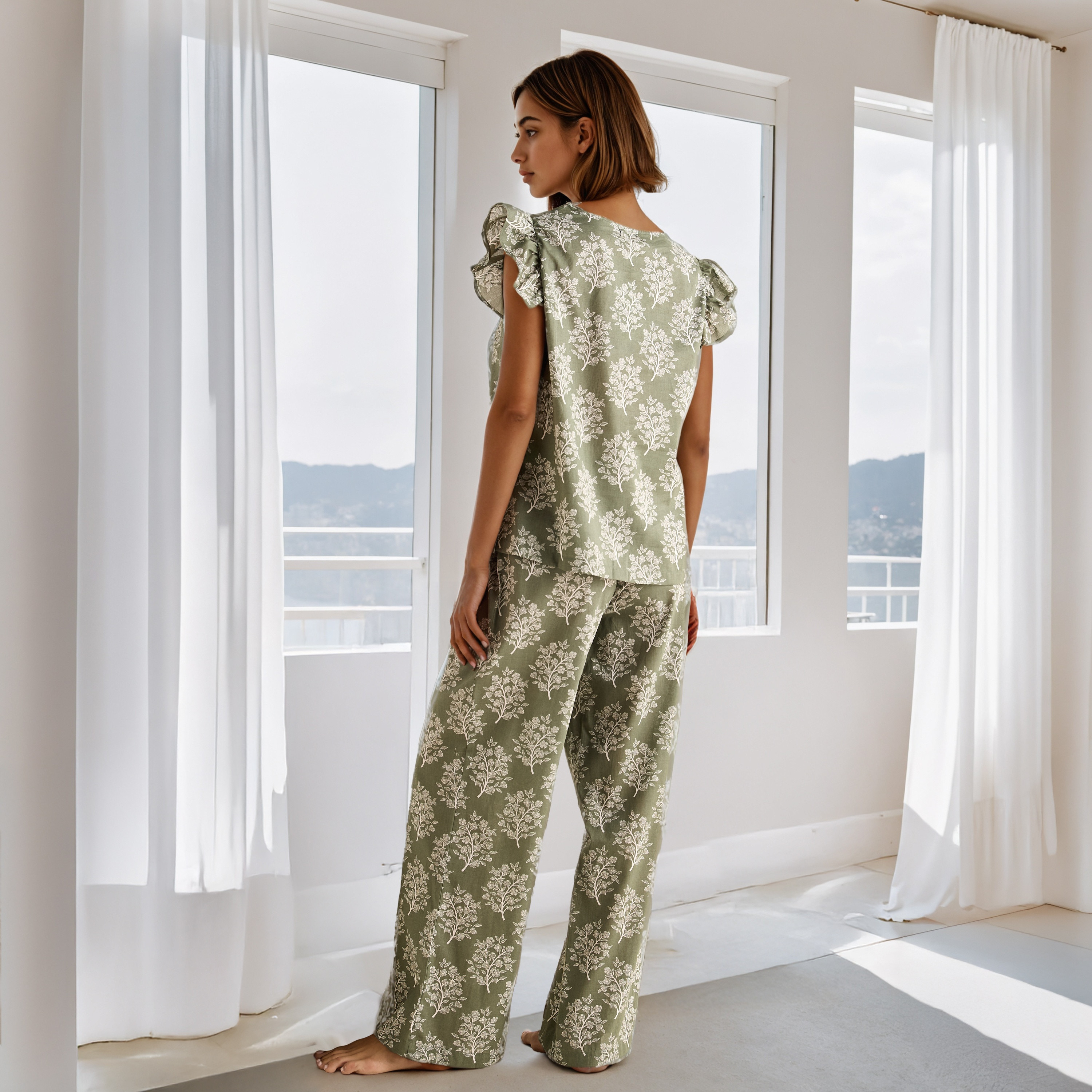 طقم بيجاما قطن بأكمام كشكش وطبعات-women-clothing-nightwear-pyjamas-longsets-image-3