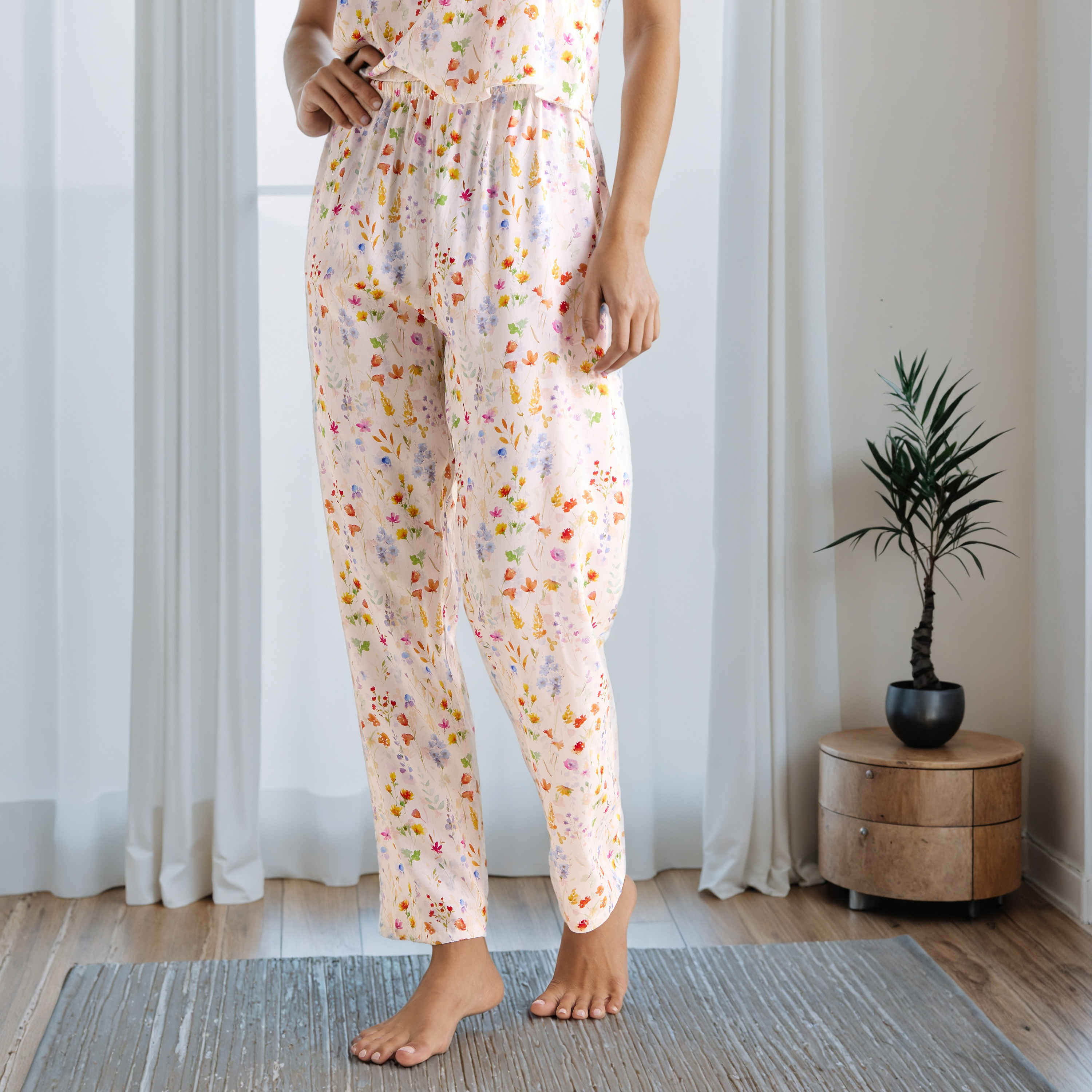 طقم بيجاما وروب بطبعات زهرية-women-clothing-nightwear-pyjamas-longsets-image-4