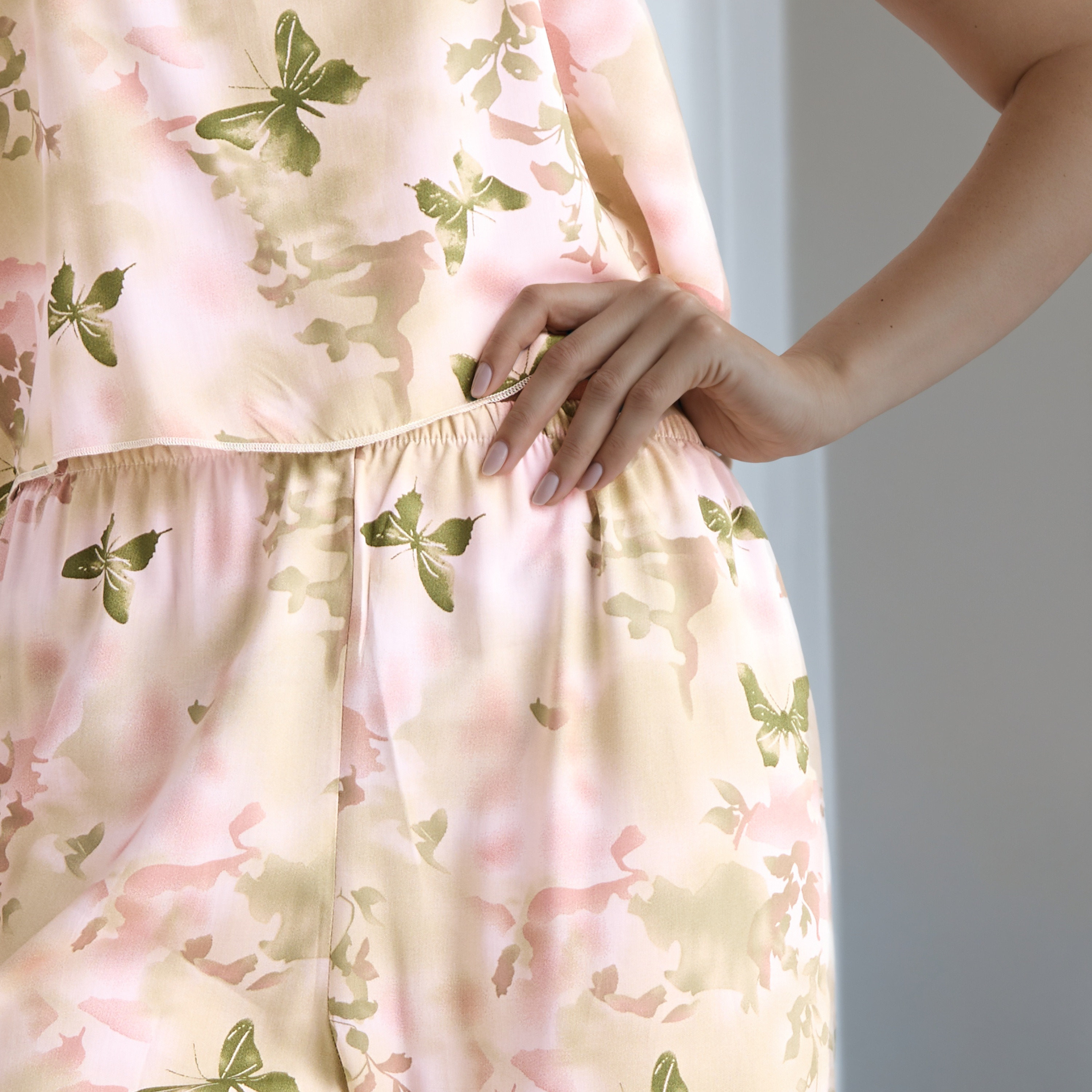 All-Over Print Robe and Pyjama Set-women-clothing-nightwear-pyjamas-longsets-image-6