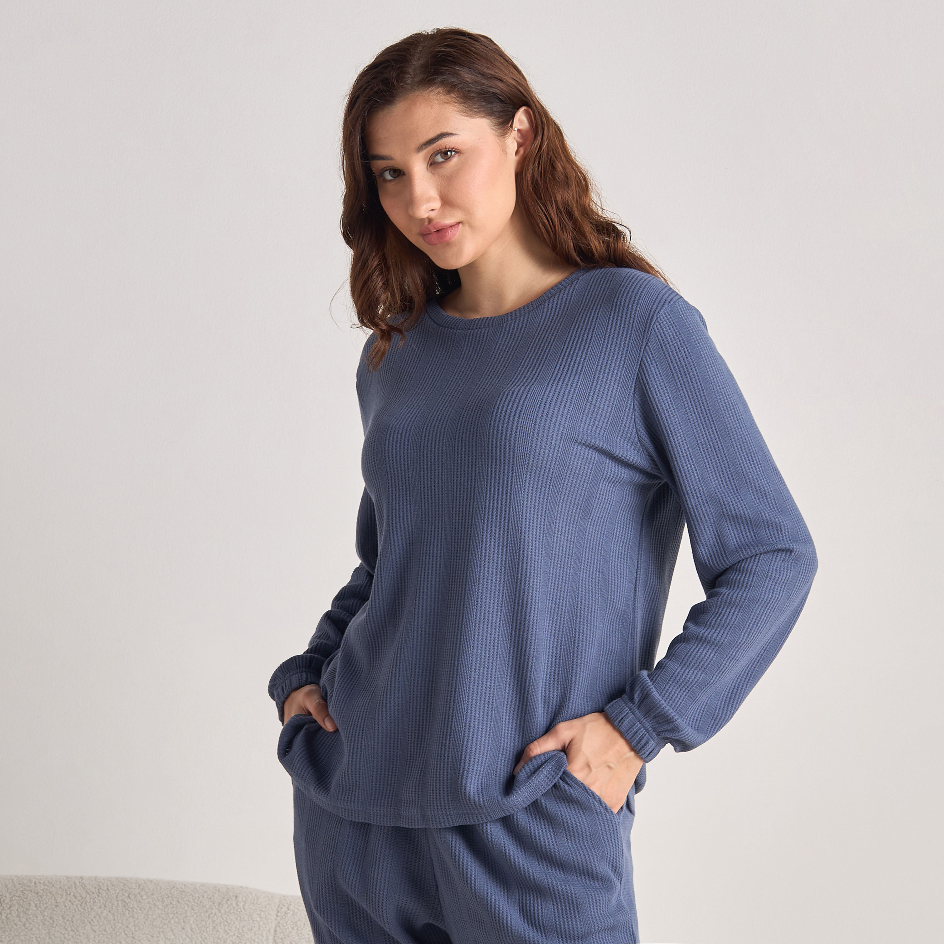طقم بيجاما بنمط وافل بارز الملمس-women-clothing-nightwear-pyjamas-longsets-image-2