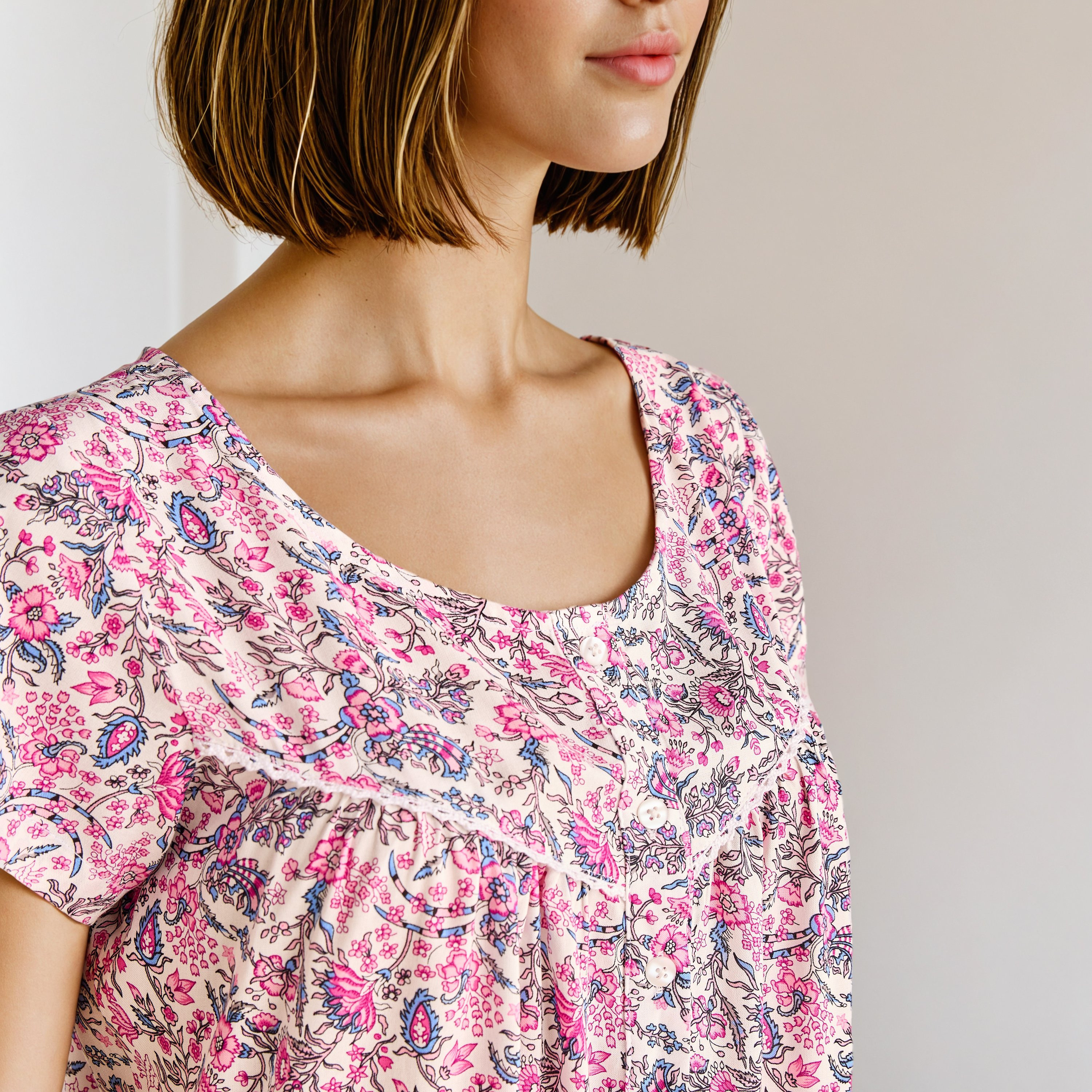ثوب نوم بطبعات زهرية-women-clothing-nightwear-nighties-image-4