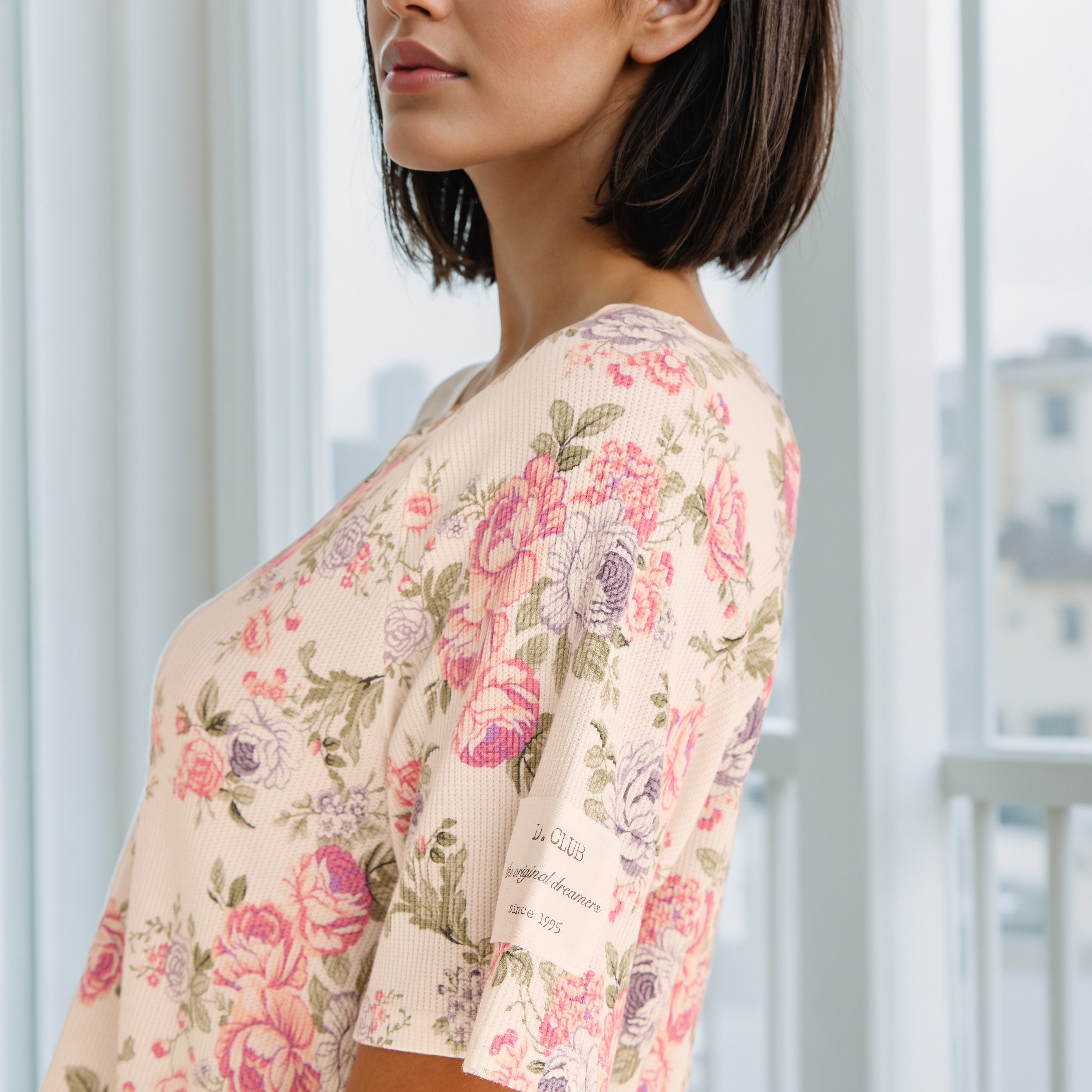 طقم بيجاما بطبعات زهرية-women-clothing-nightwear-pyjamas-longsets-image-5