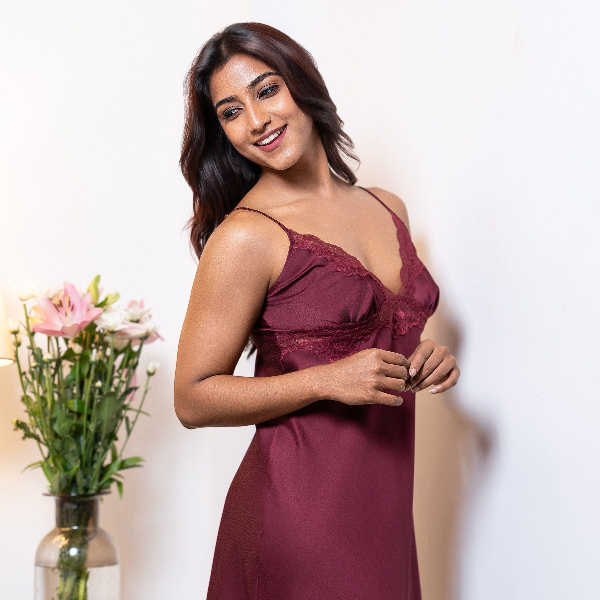 فستان نوم دون أكمام بتفاصيل دانتيل من أدارايا-women-clothing-nightwear-nighties-image-2