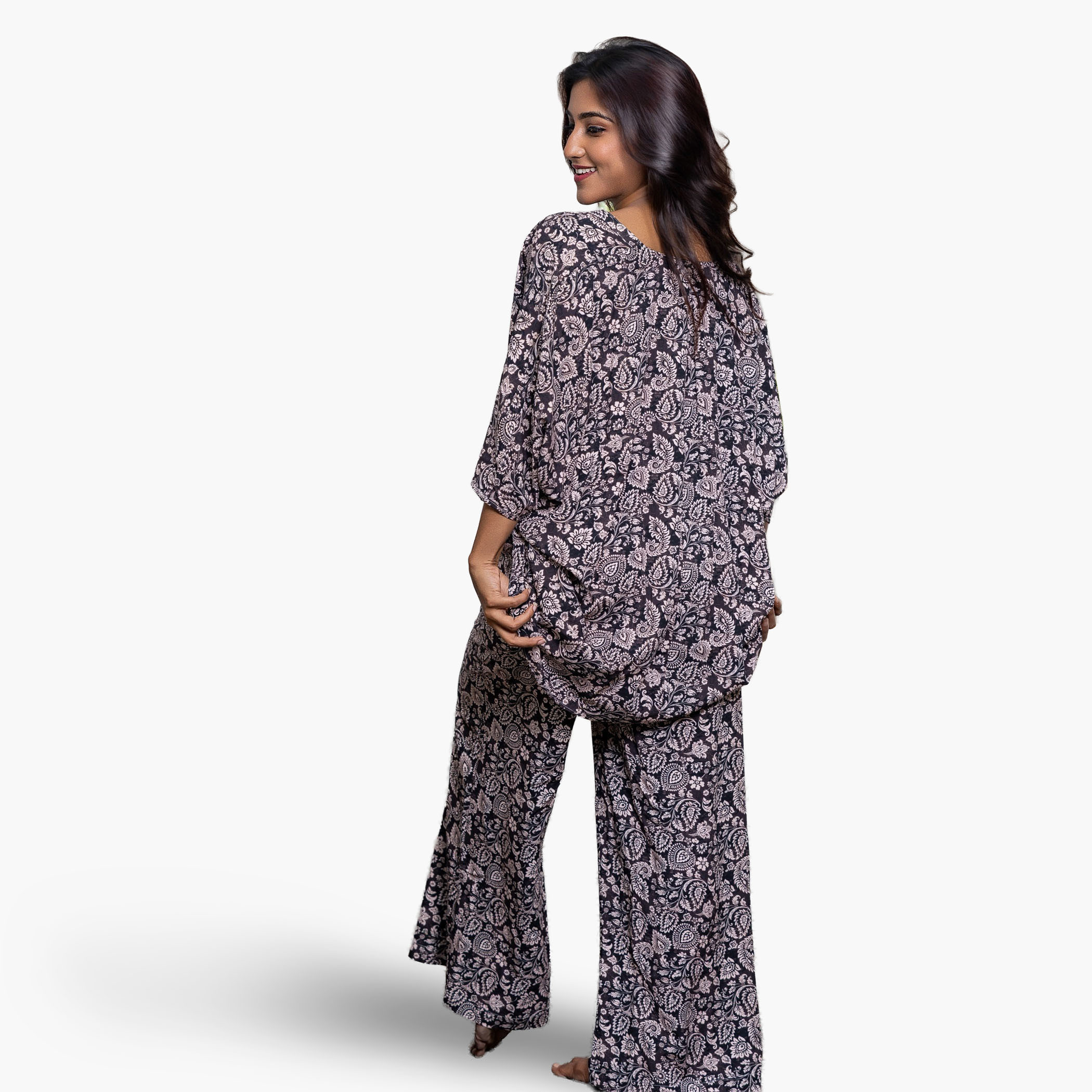 Aadaraya Pyjama Set Kimono with Camisole and Pants-women-clothing-nightwear-pyjamas-longsets-image-3