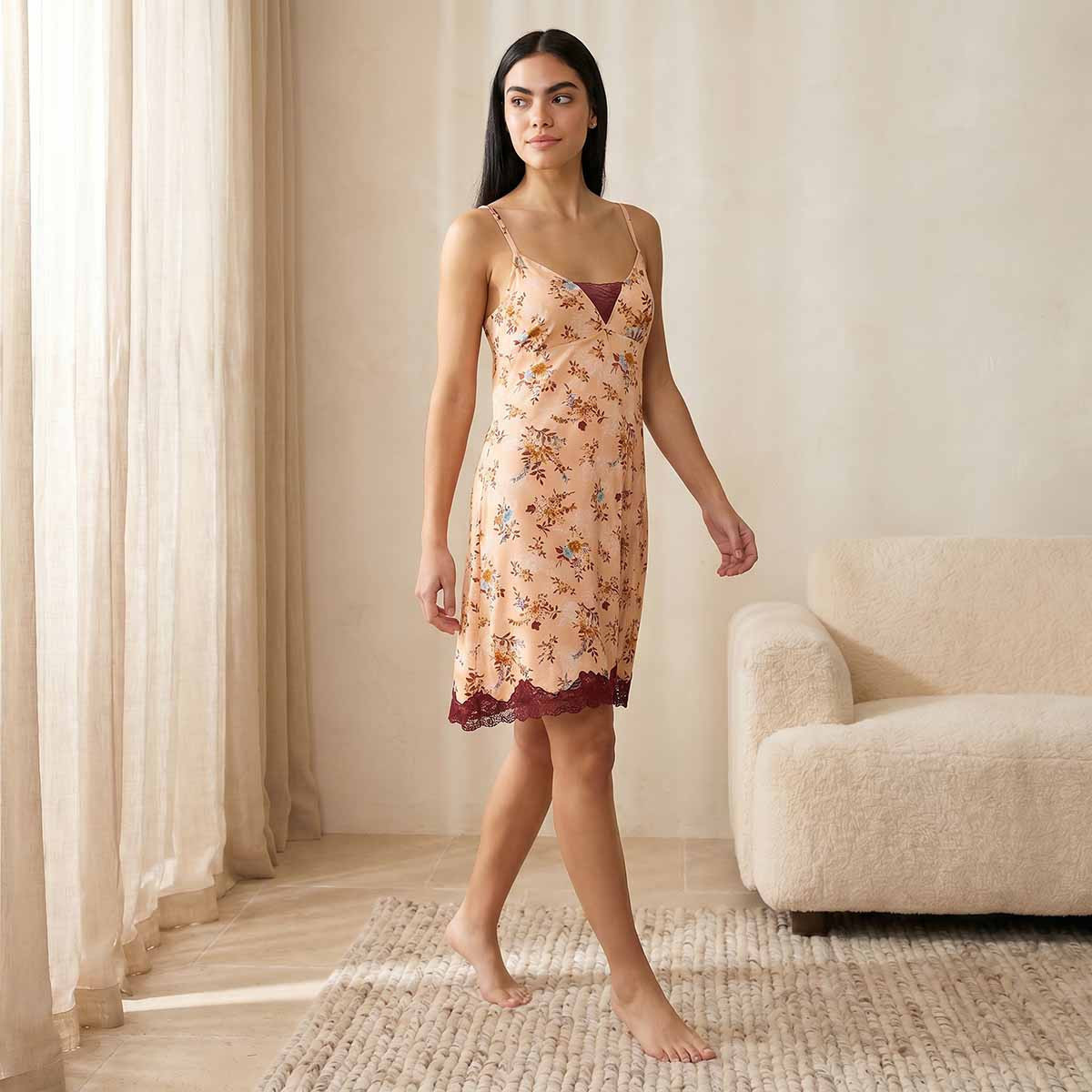 قميص نوم بقصة دانتيل وطبعات زهور من آدارايا-women-clothing-nightwear-nighties-image-4