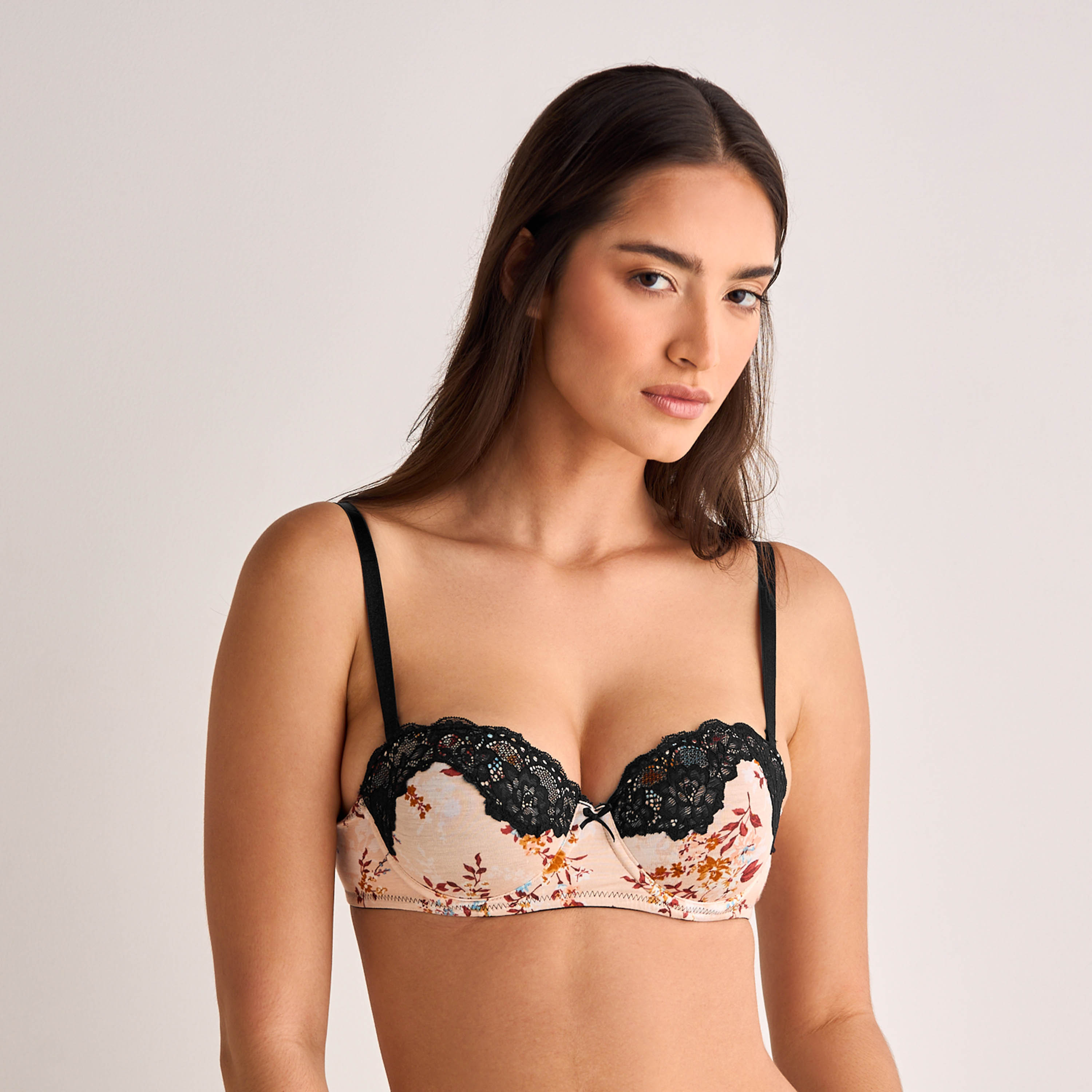 حمالة صدر بالكونيت أنيقة بتفاصيل الدانتيل-women-clothing-lingerie-bras-image-1