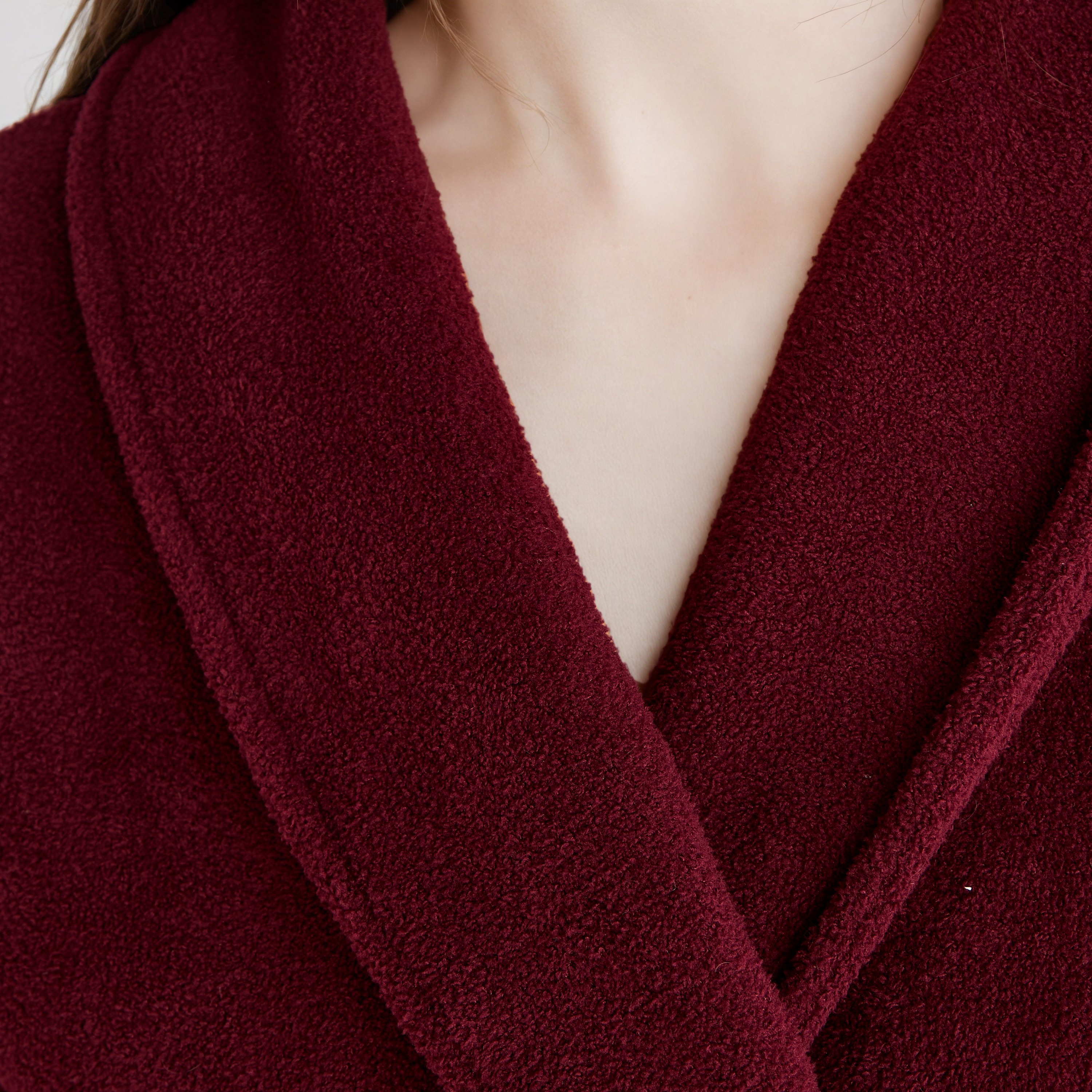 روب نوم مخمل بجيوب-women-clothing-nightwear-robes-image-4